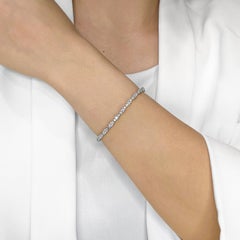 Luminous 2.73ct Natural Diamond Bracelet in 18K White Gold