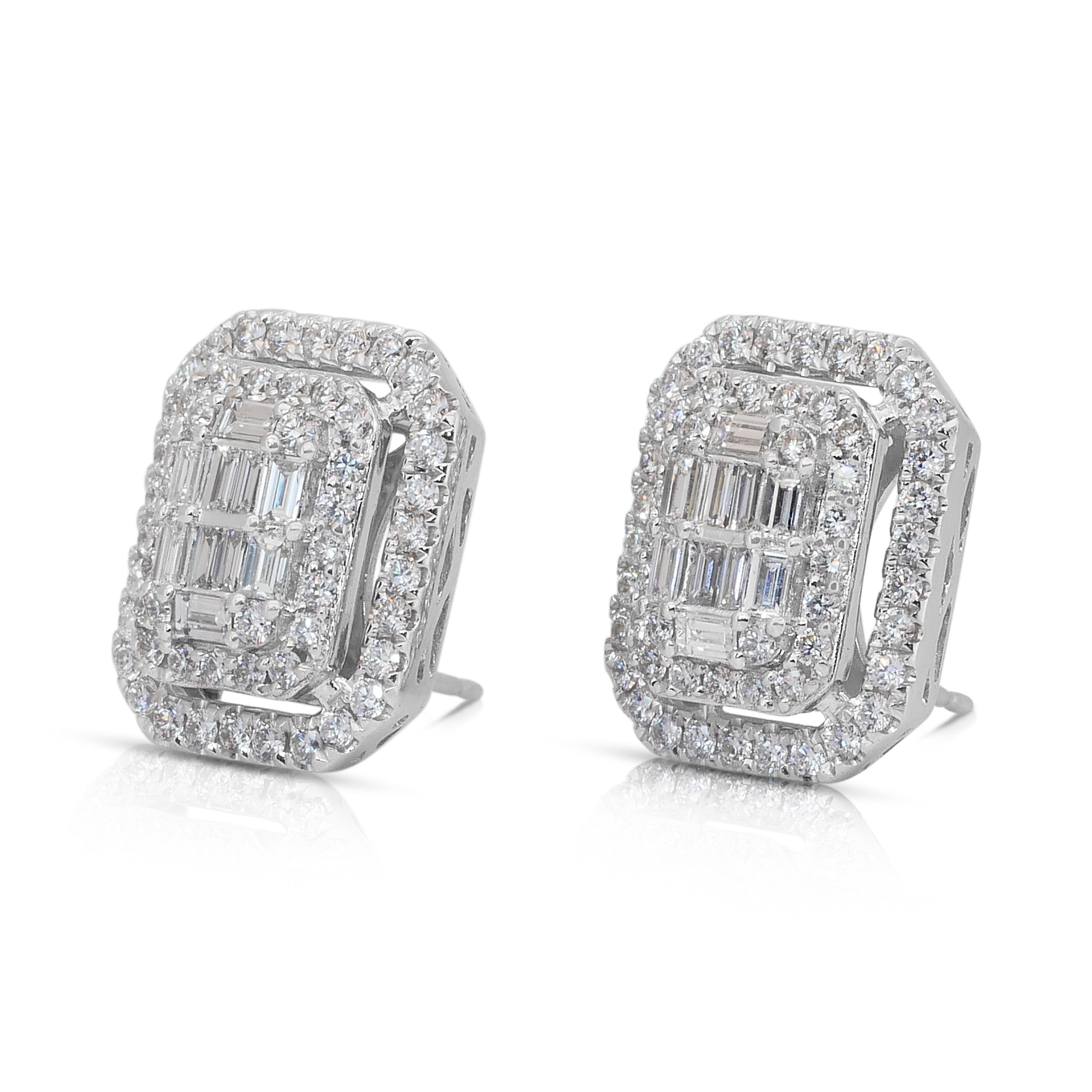 Taglio baguette Luminous 2.97ct Diamonds Stud Earrings in 18k White Gold - IGI Certified in vendita