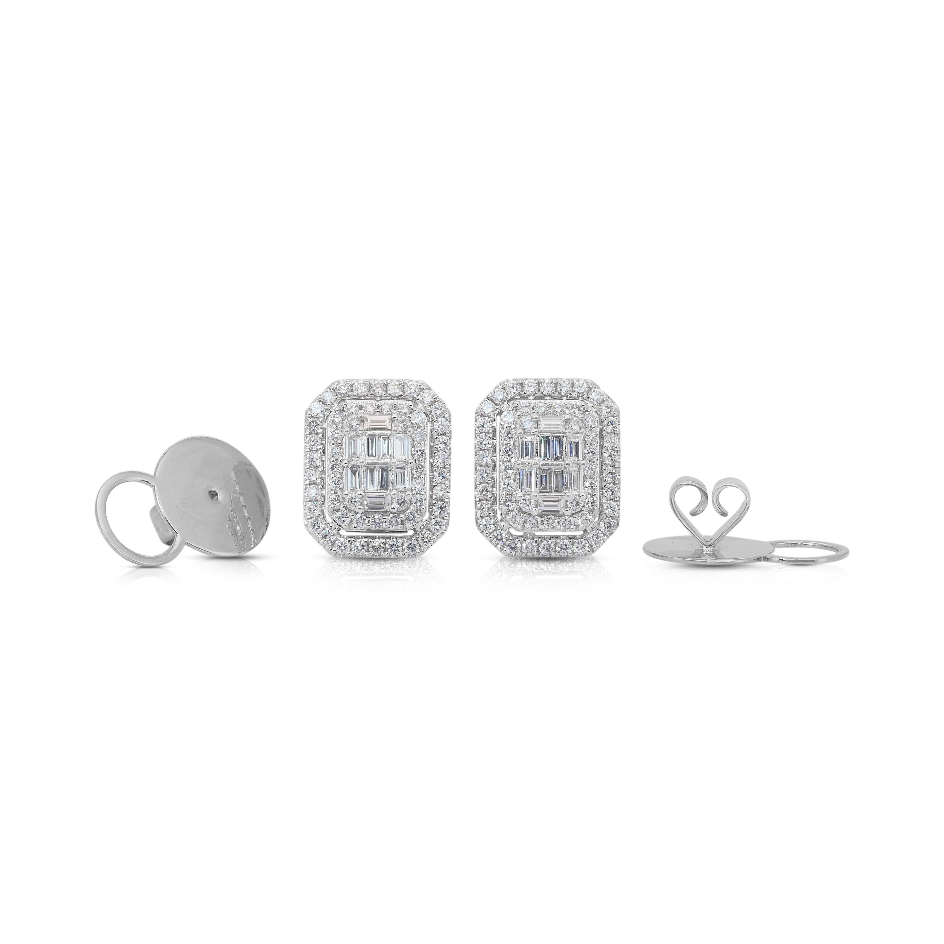 Luminous 2.97ct Diamonds Stud Earrings in 18k White Gold - IGI Certified in vendita 3