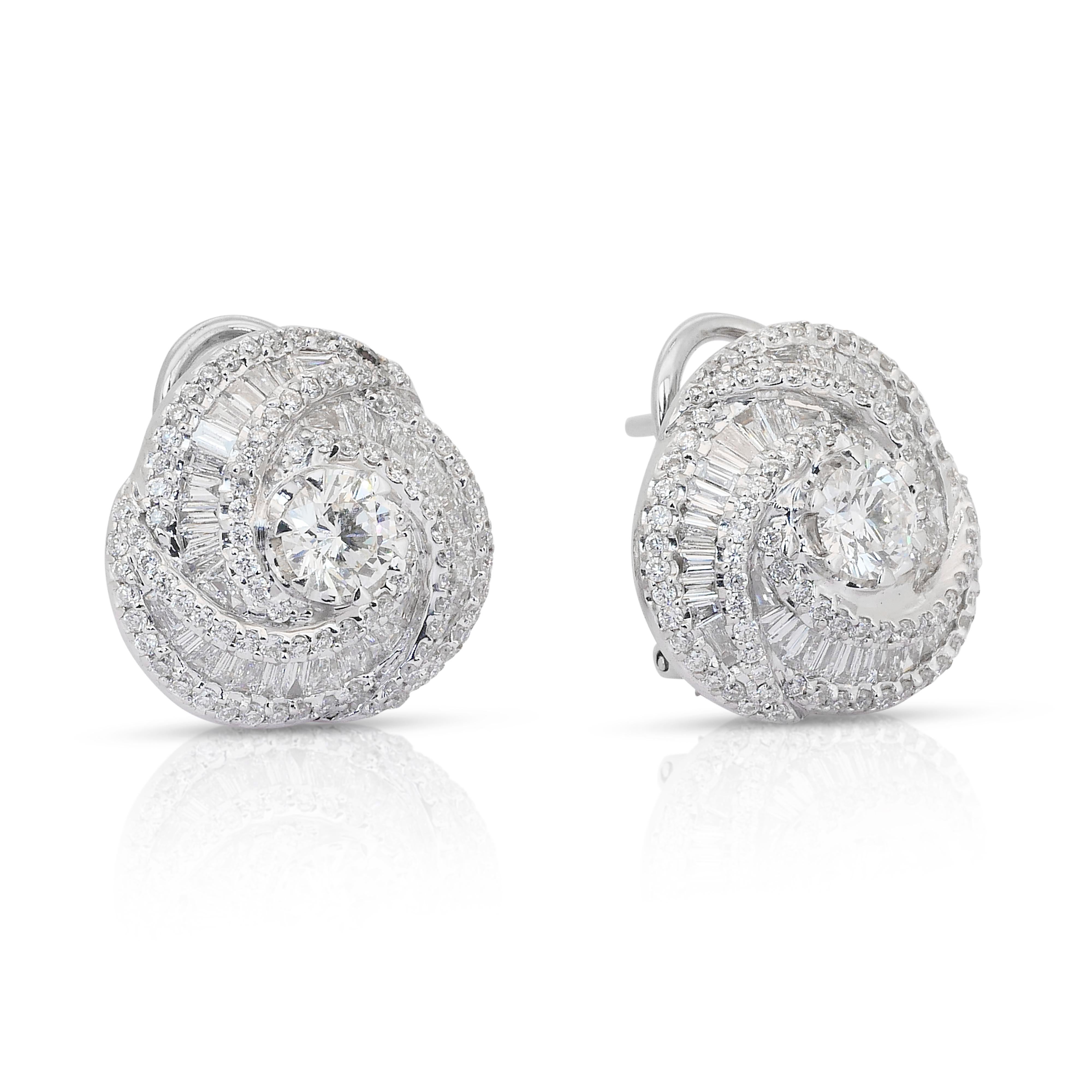 Taille ronde Boucles d'oreilles Luminous 3.67ct Diamonds in 18k White Gold - IGI Certified en vente