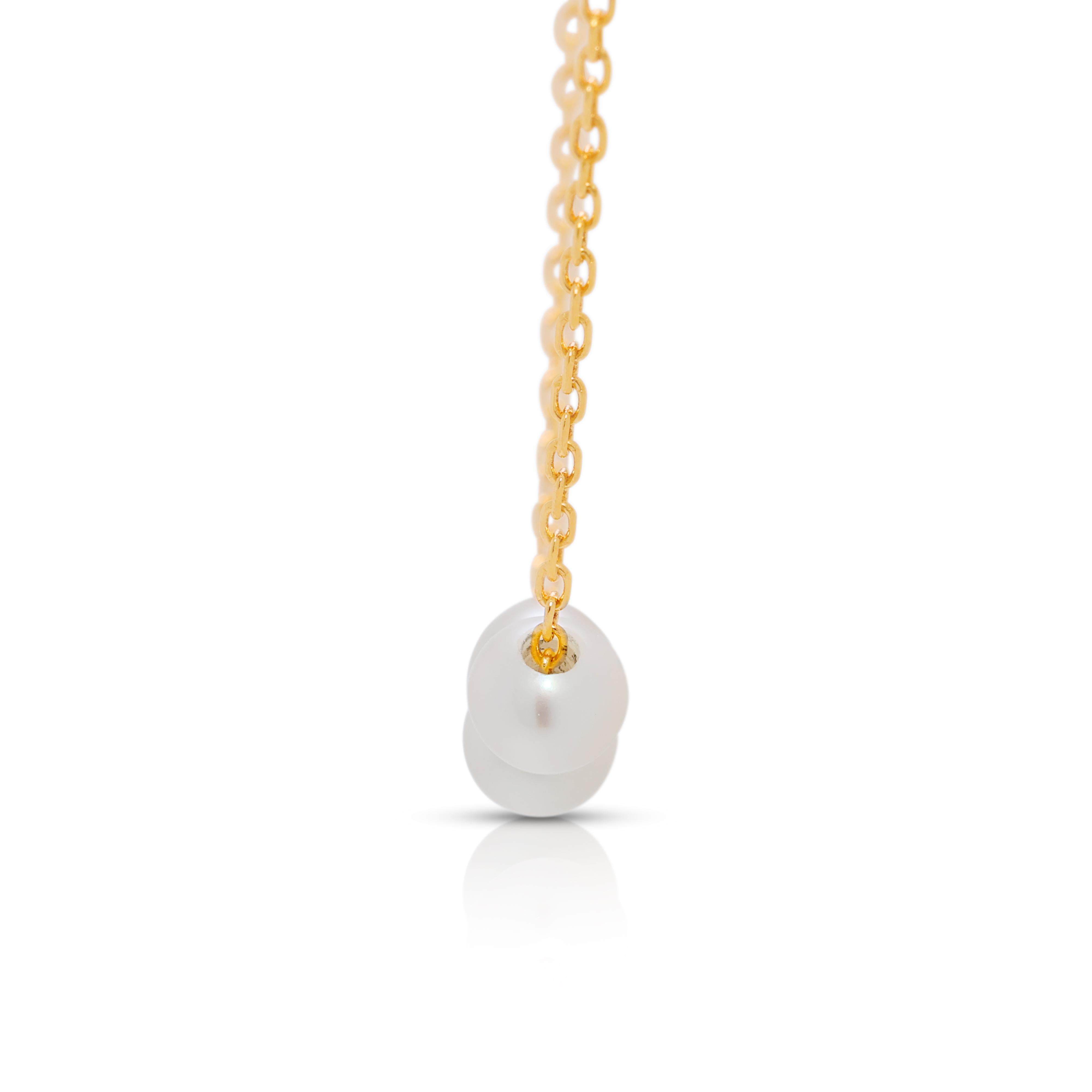 Women's Luminous 3.8MM 3-Pearl Akoya Necklace in 18K Rose Gold For Sale
