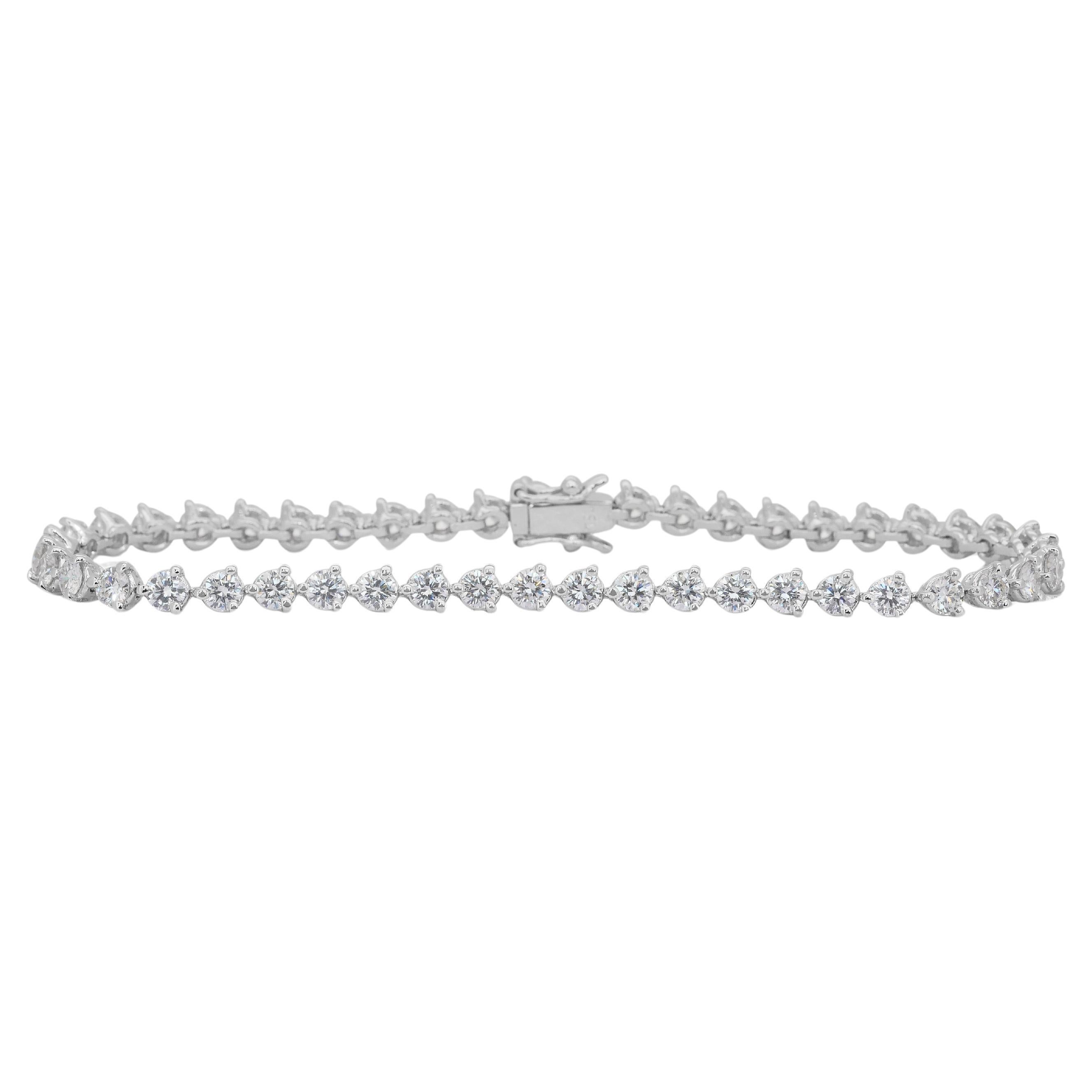 Luminous 4.10ct Diamonds Bracelet in 18k White Gold - IGI Certified