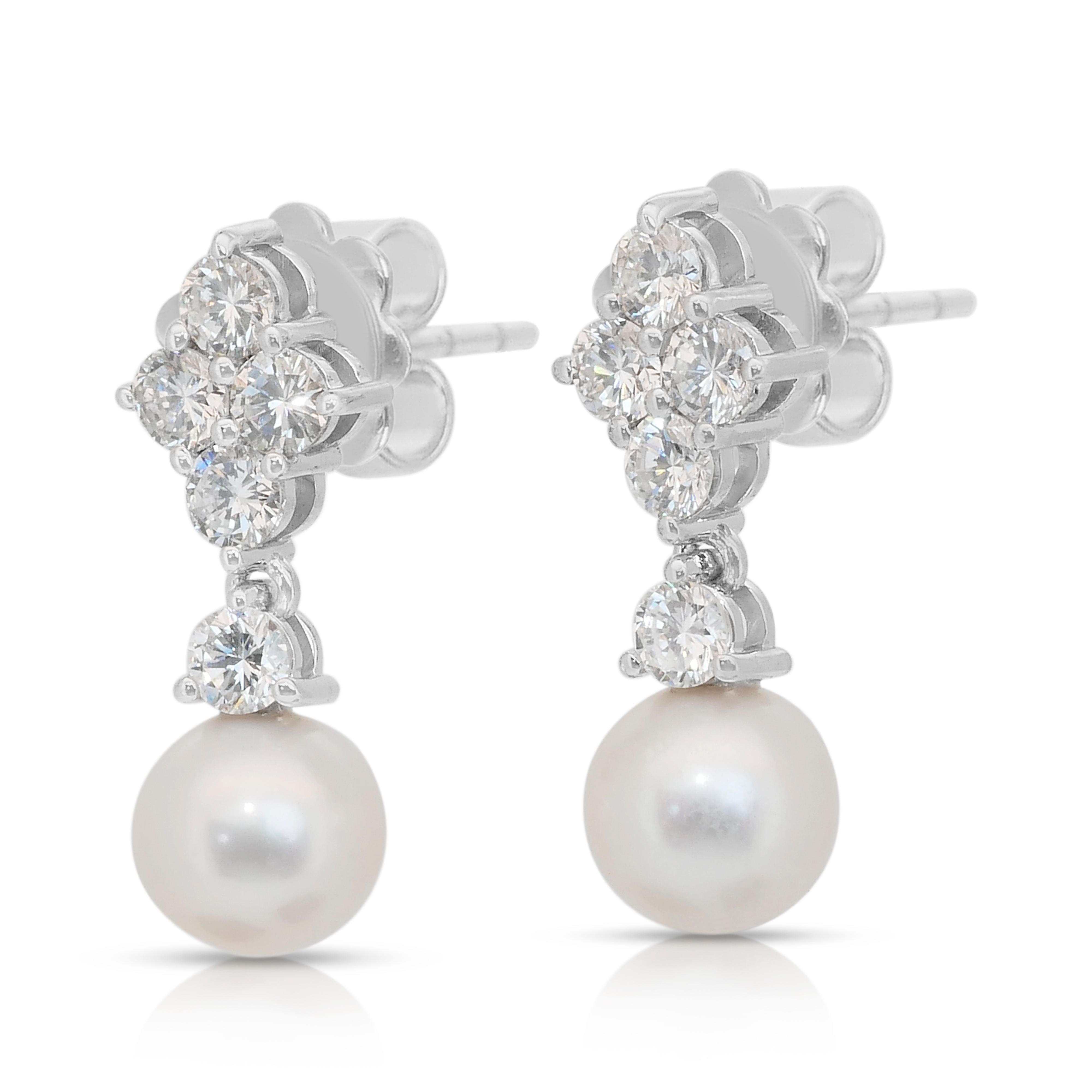 Luminous 6.79ct Fresh Water Cultured Pearls and Diamonds Drop Earrings (Pendants d'oreilles en perles de culture d'eau douce et diamants) Neuf - En vente à רמת גן, IL