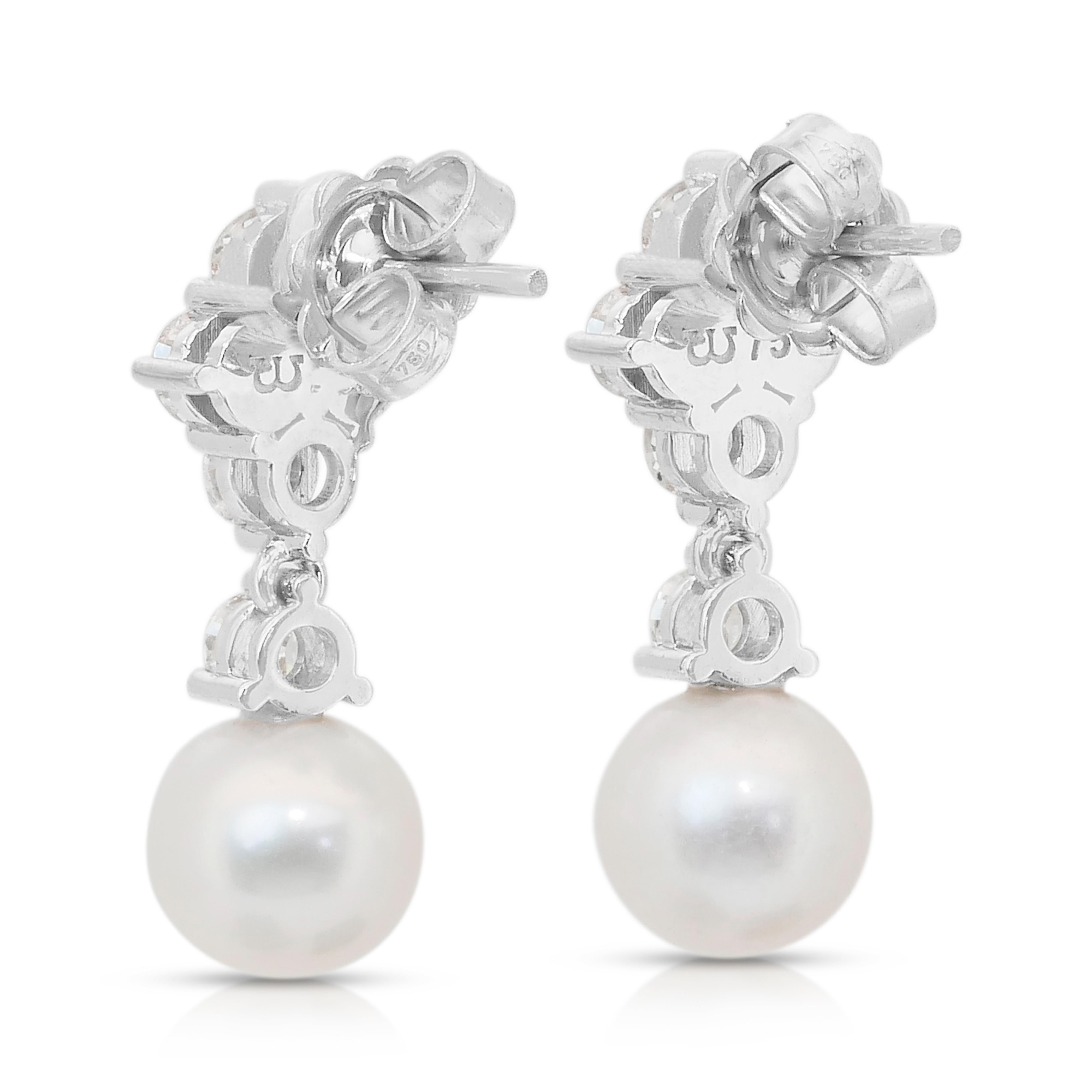 Luminous 6.79ct Fresh Water Cultured Pearls and Diamonds Drop Earrings (Pendants d'oreilles en perles de culture d'eau douce et diamants) en vente 1