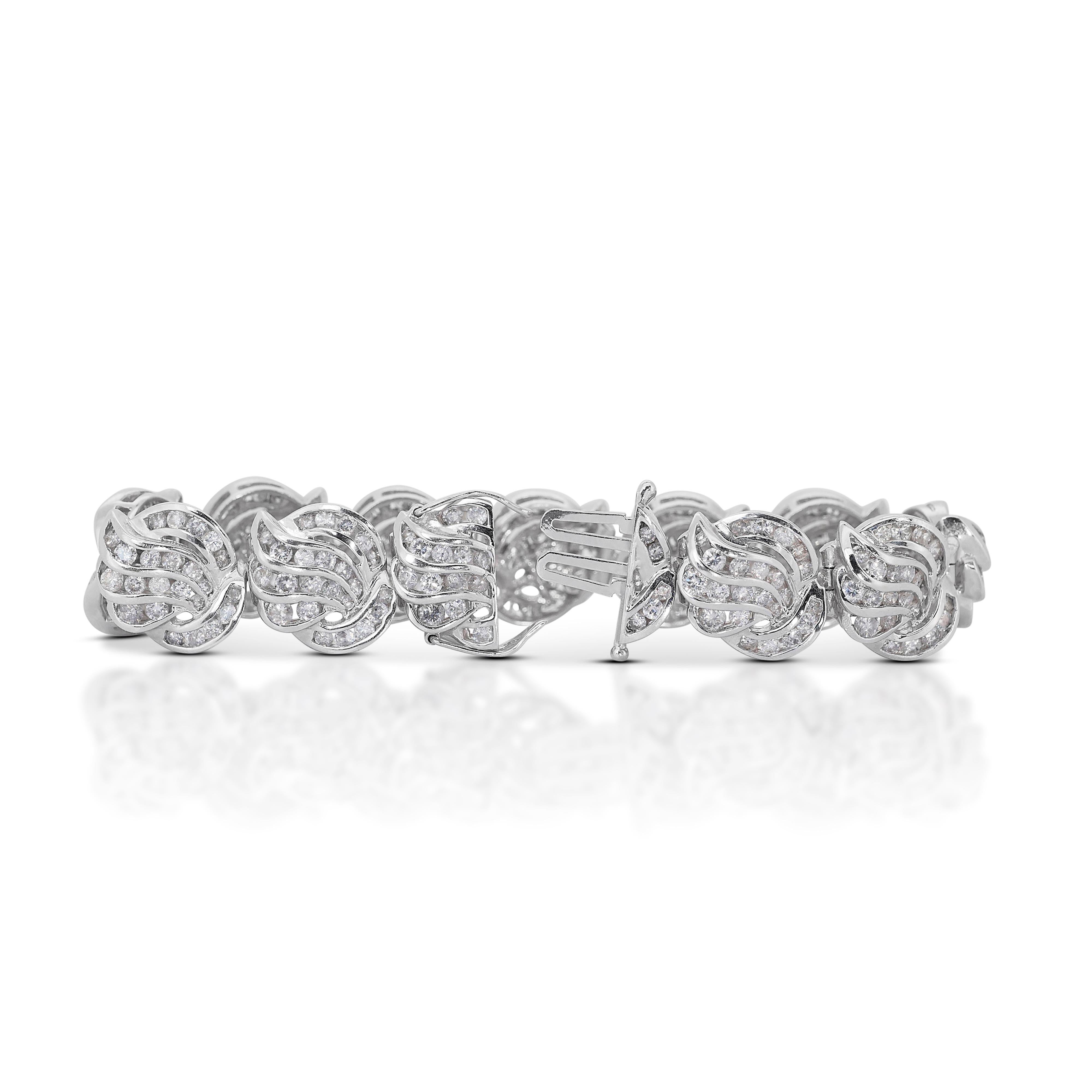 Luminous 7.60ct Diamonds Bracelet in 14k White Gold - IGI Certified In New Condition For Sale In רמת גן, IL