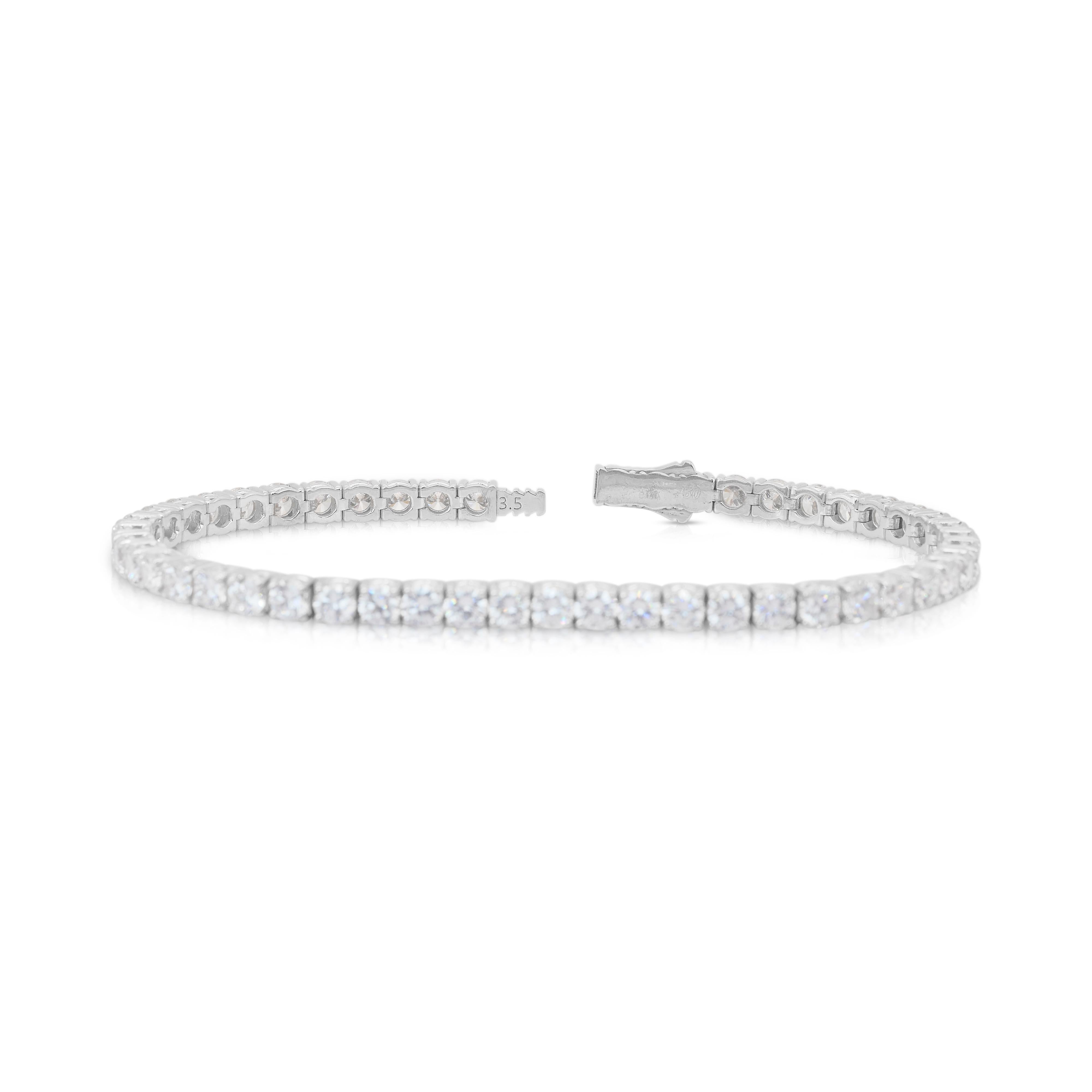 Luminous 9.18ct Diamonds Tennis Bracelet in 18k White Gold - IGI Certified en Nuevo estado para la venta en רמת גן, IL