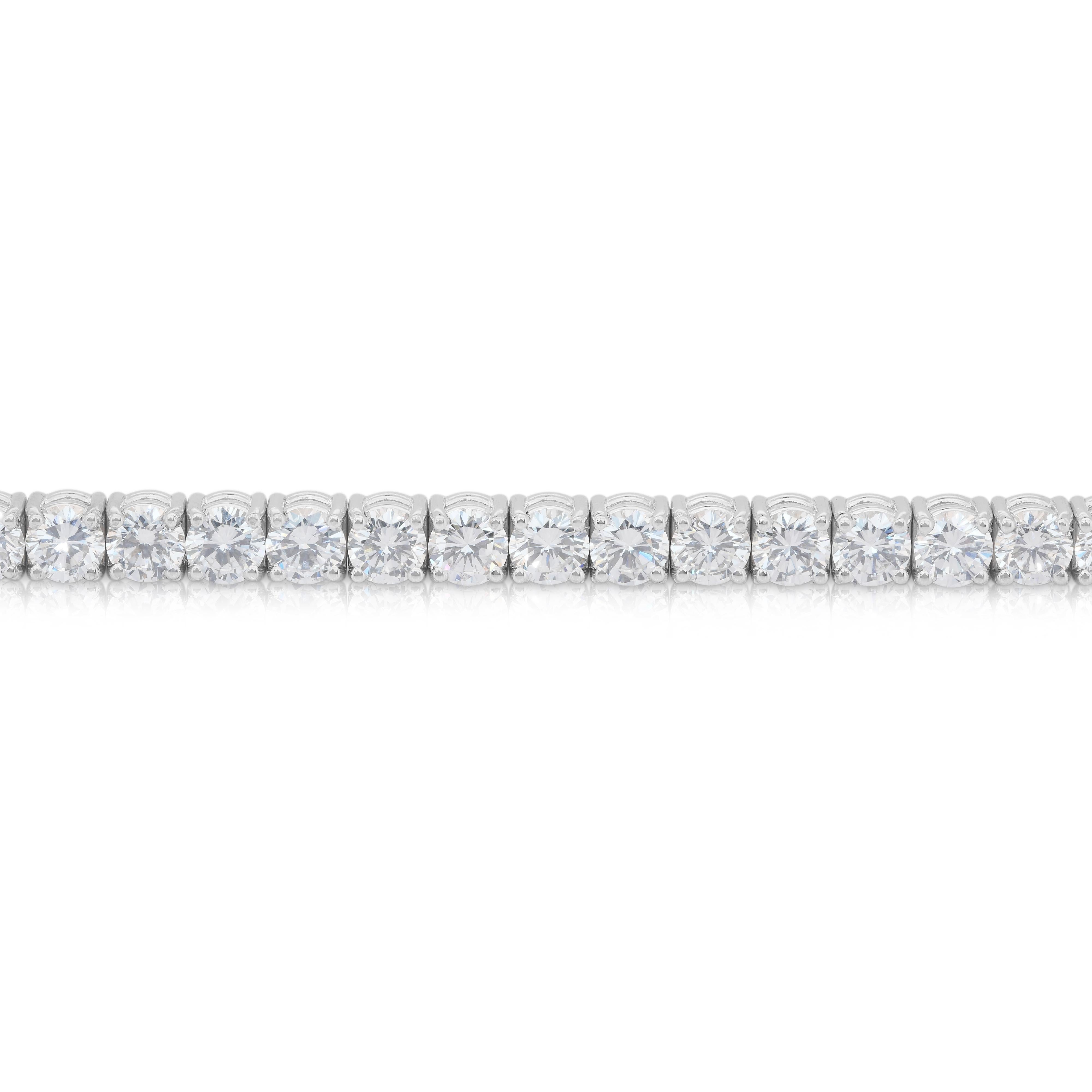 Luminous 9.18ct Diamonds Tennis Bracelet in 18k White Gold - IGI Certified en venta 4