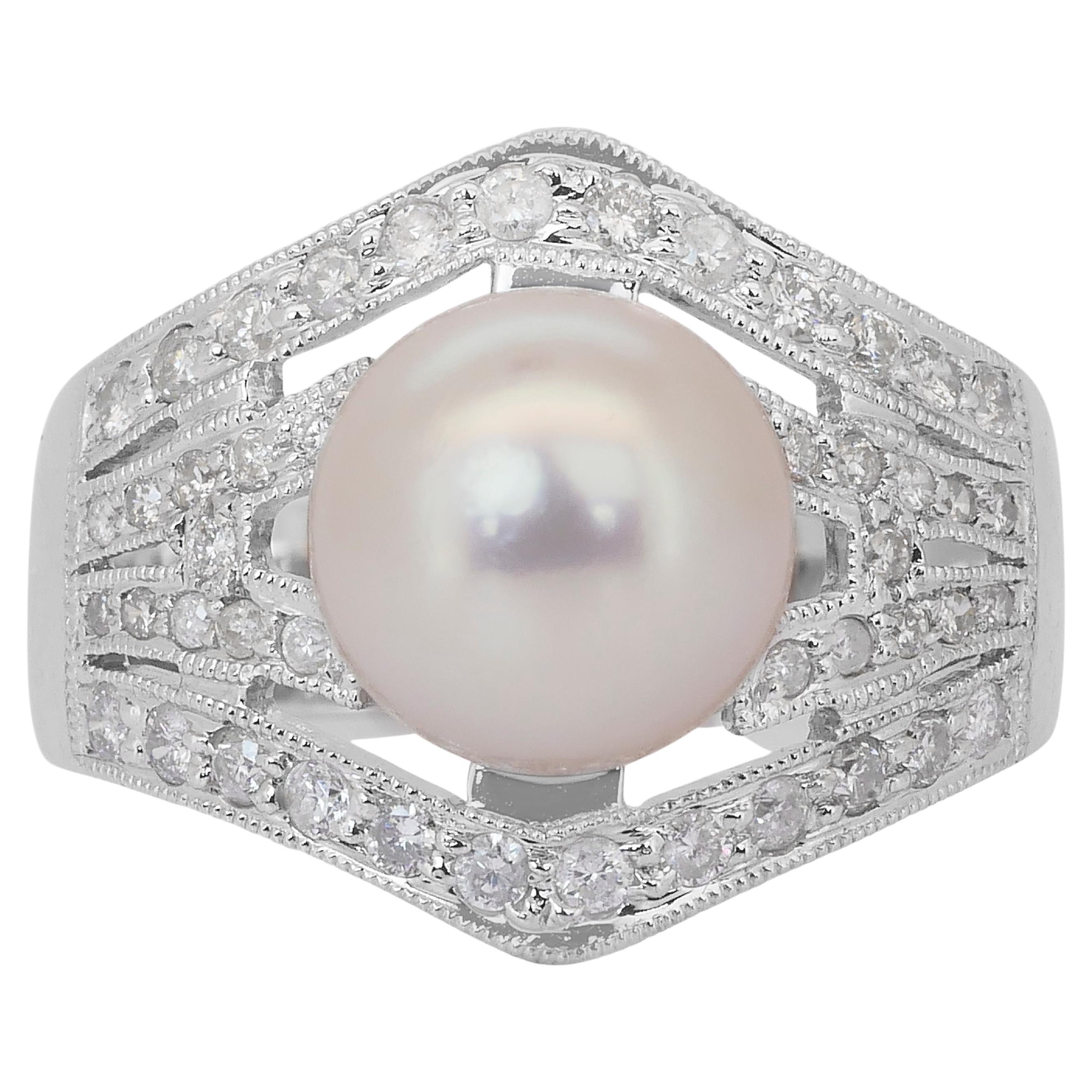 Luminous 9.51ct Salt Water South Sea Cultured Pearl and Diamonds Cocktail Ring