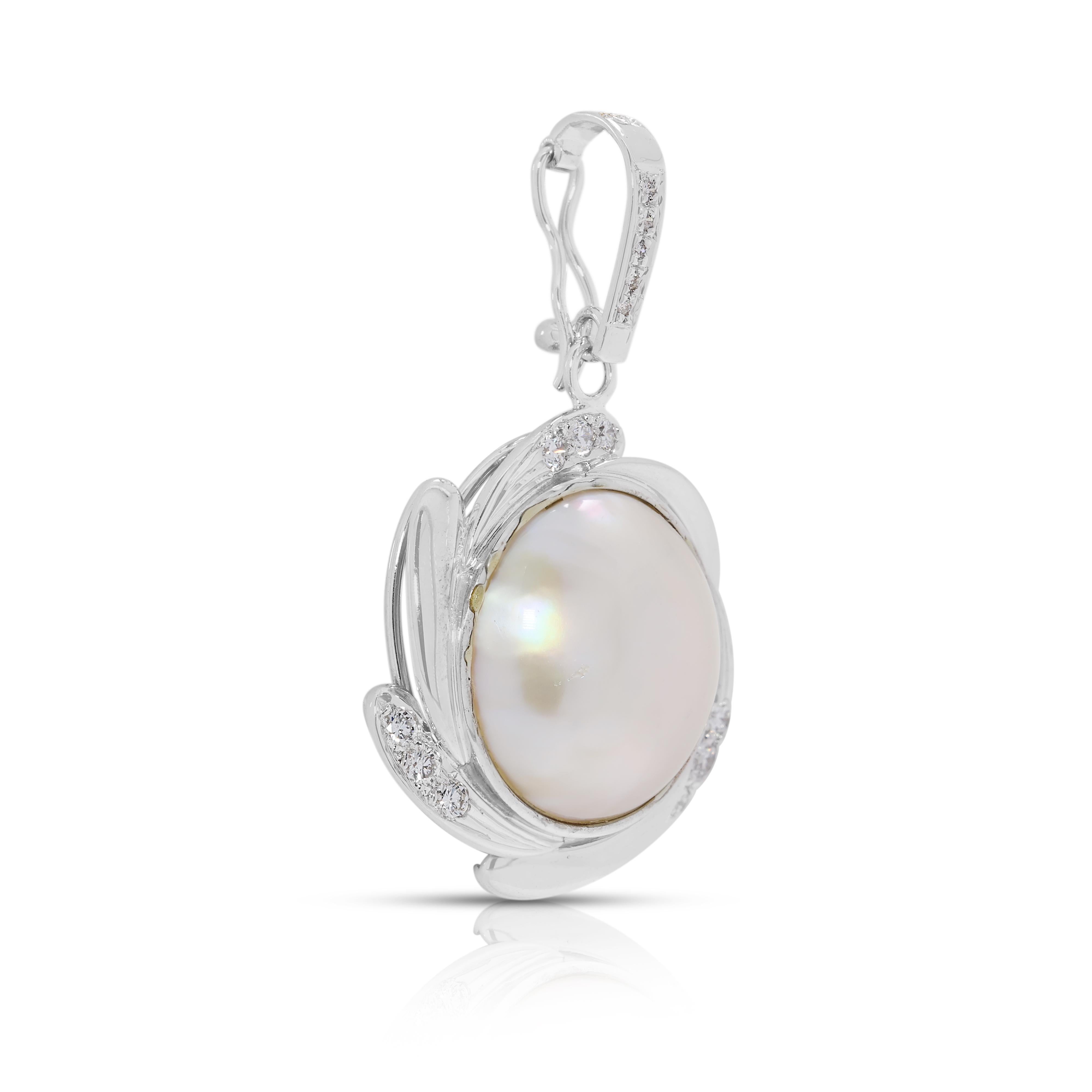 Round Cut Luminous Champagne Mabe Pearl & 0.28ct Diamond Swirl Pendant in 18K White Gold For Sale