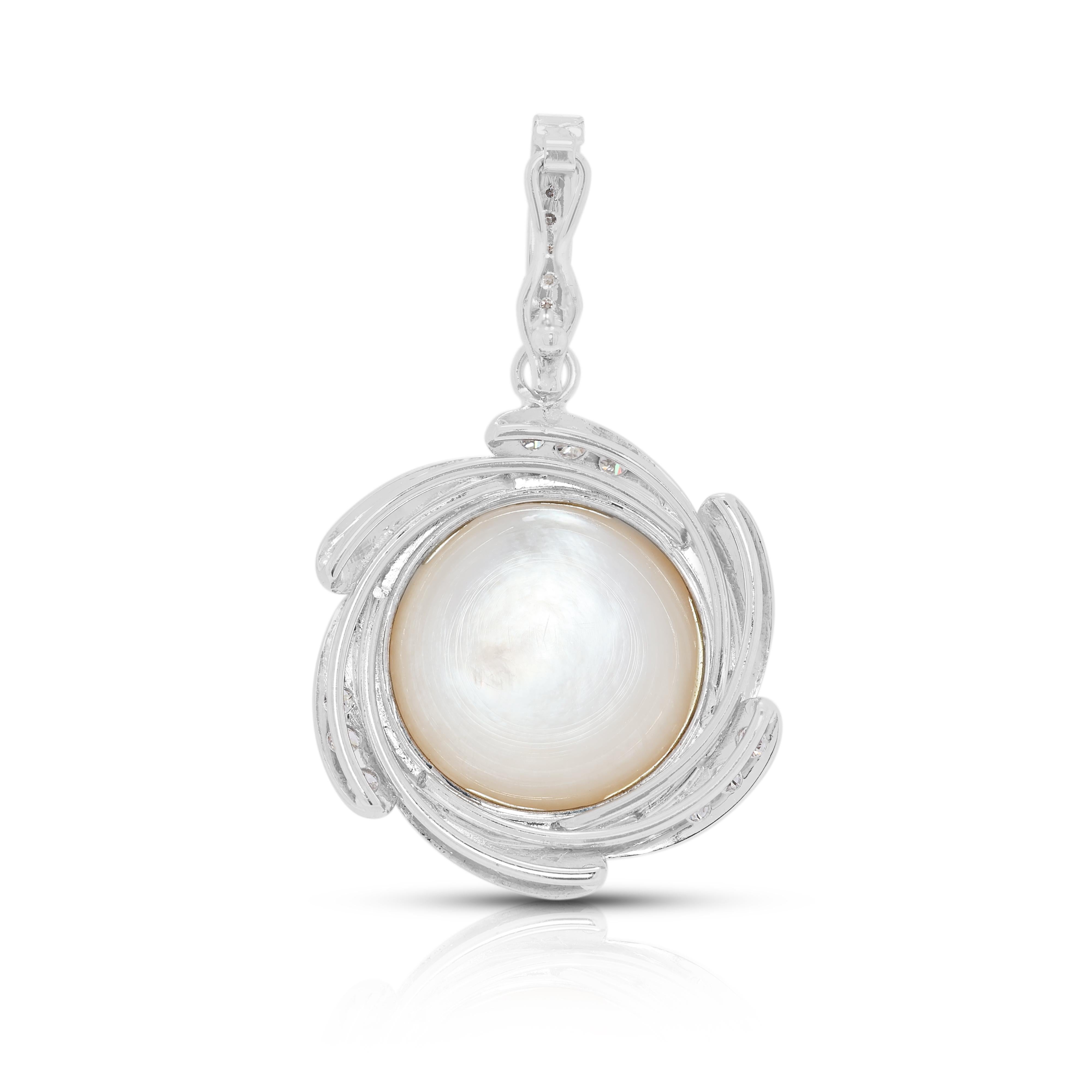 Luminous Champagne Mabe Pearl & 0.28ct Diamond Swirl Pendant in 18K White Gold For Sale 1