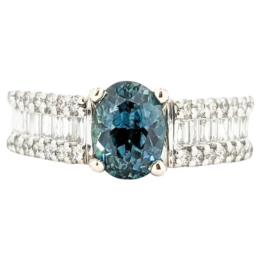 Anillo Luminoso de Zafiro Montana y Diamantes en Oro Blanco de 14k- GIA 2235218253