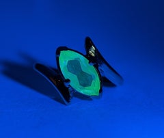 Luminous Uranium Glass Ring in 14k Yellow Gold