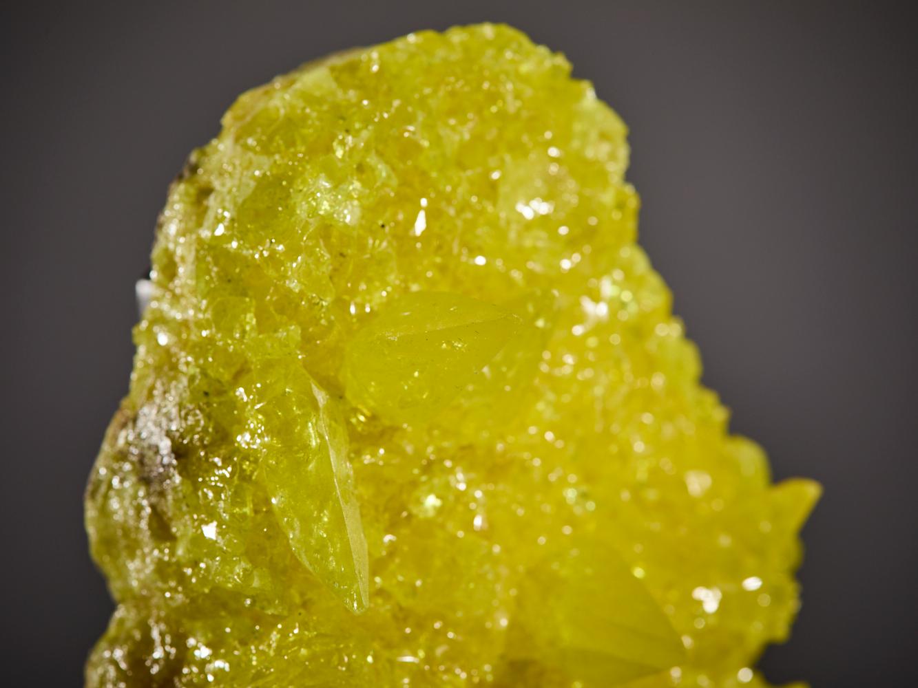 Zolfo giallo luminoso in vendita 6