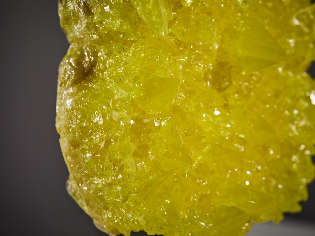 Zolfo giallo luminoso in vendita 8