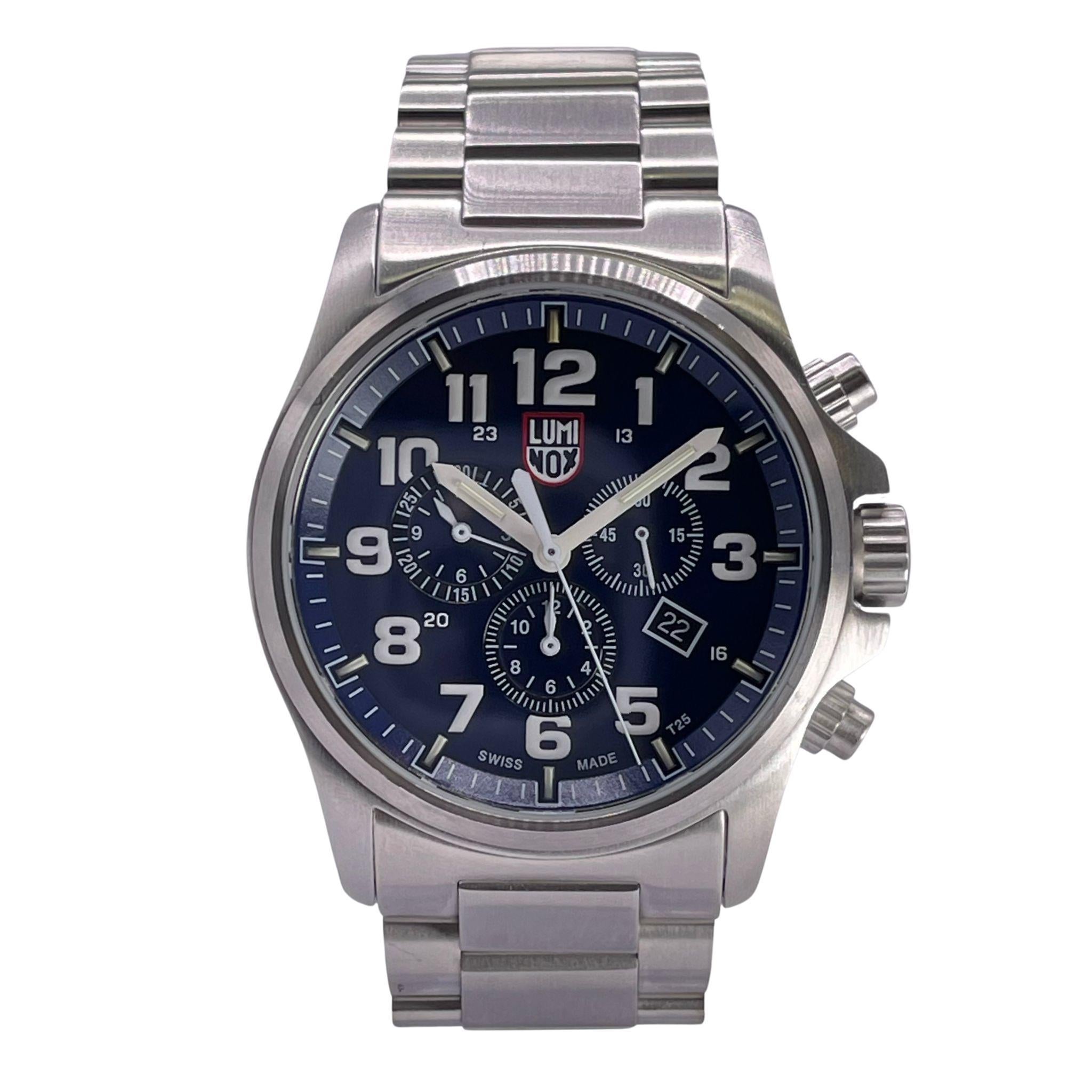 Display Model Luminox Atacama Field Chronograph Steel Blue Dial Men's Quartz Watch XL.1944.M. This Timepiece is powered by Quartz (battery) movement with features: Stainless Steel Case and Bracelet. Fixed Stainless Steel Bezel. Blue Dial with