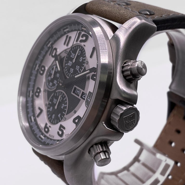 Luminox Field Valjoux Chronograph Steel Silver Dial Automatic Watch XL.1869  For Sale at 1stDibs