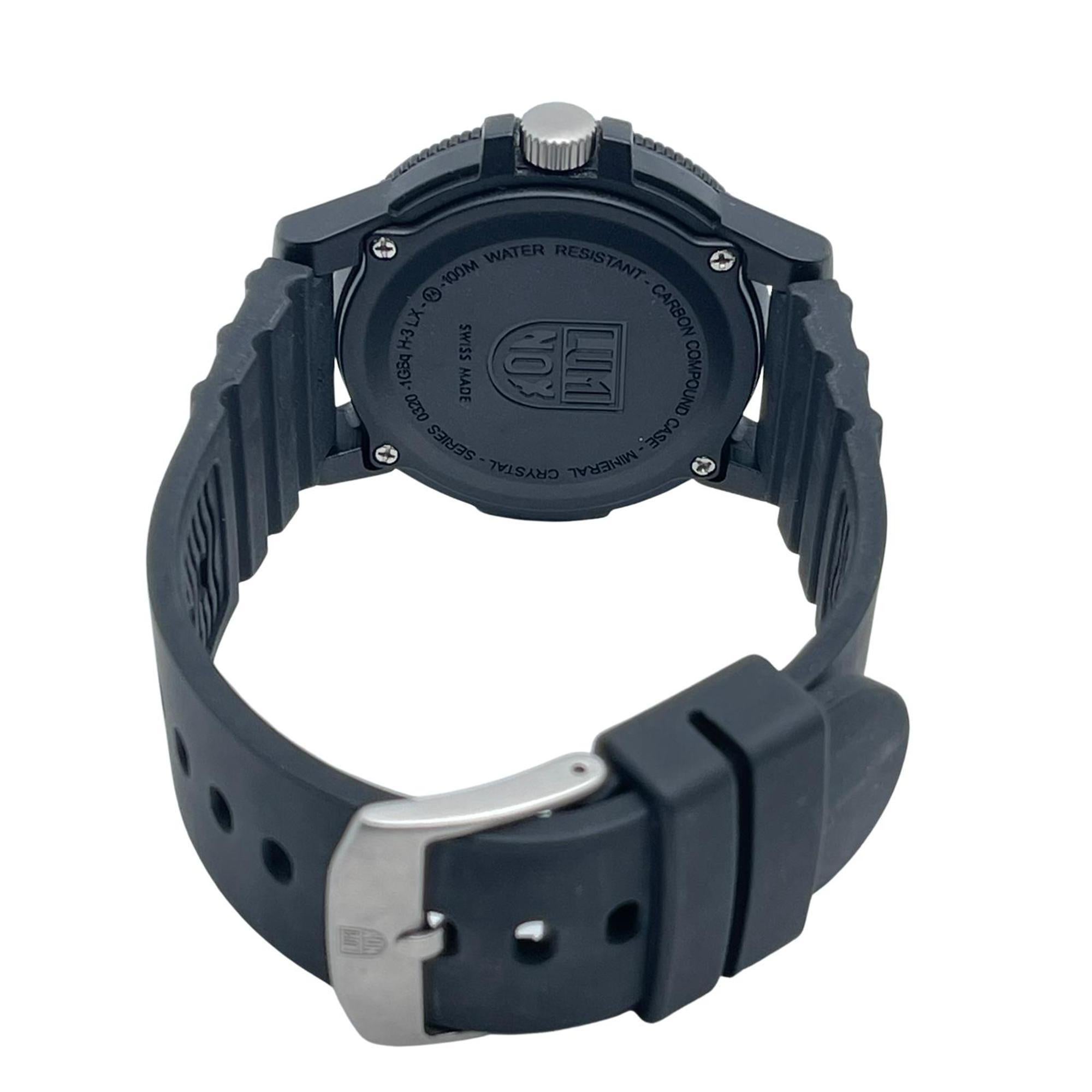 Luminox Leatherback Sea Turtle Giant Blue Dial Quartz Mens Watch XS.0323 In Good Condition In New York, NY