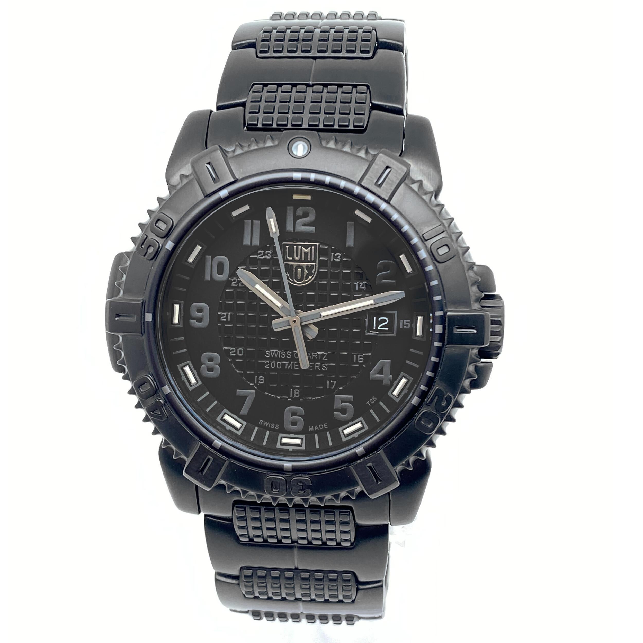 This Luminox wristwatch is a pre-owned item in excellent condition! There are no scratches on the bezel or case, and only a few scuffs and scratches on the bracelet and clasp. The watch comes with the original packaging but no paperwork. Covered by