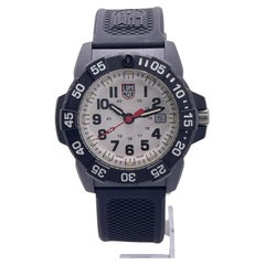 Luminox Navy Seal 3500 Series Carbon Weißes Zifferblatt Quarz Herrenuhr XS.3507