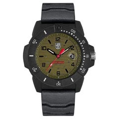 Used Luminox Navy Seal Carbonox Green Dial Quartz Mens Watch XS.3617.Set