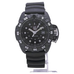 Used Luminox Scott Cassell Deep Dive Carbon Black Dial Quartz Mens Watch XS.1551