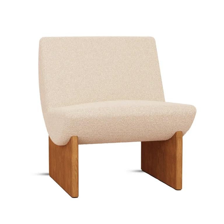 Sedia da salotto LUNA - Minimalismo scolpito per ambienti contemporanei In condizioni Nuovo in vendita a Gurugram, IN