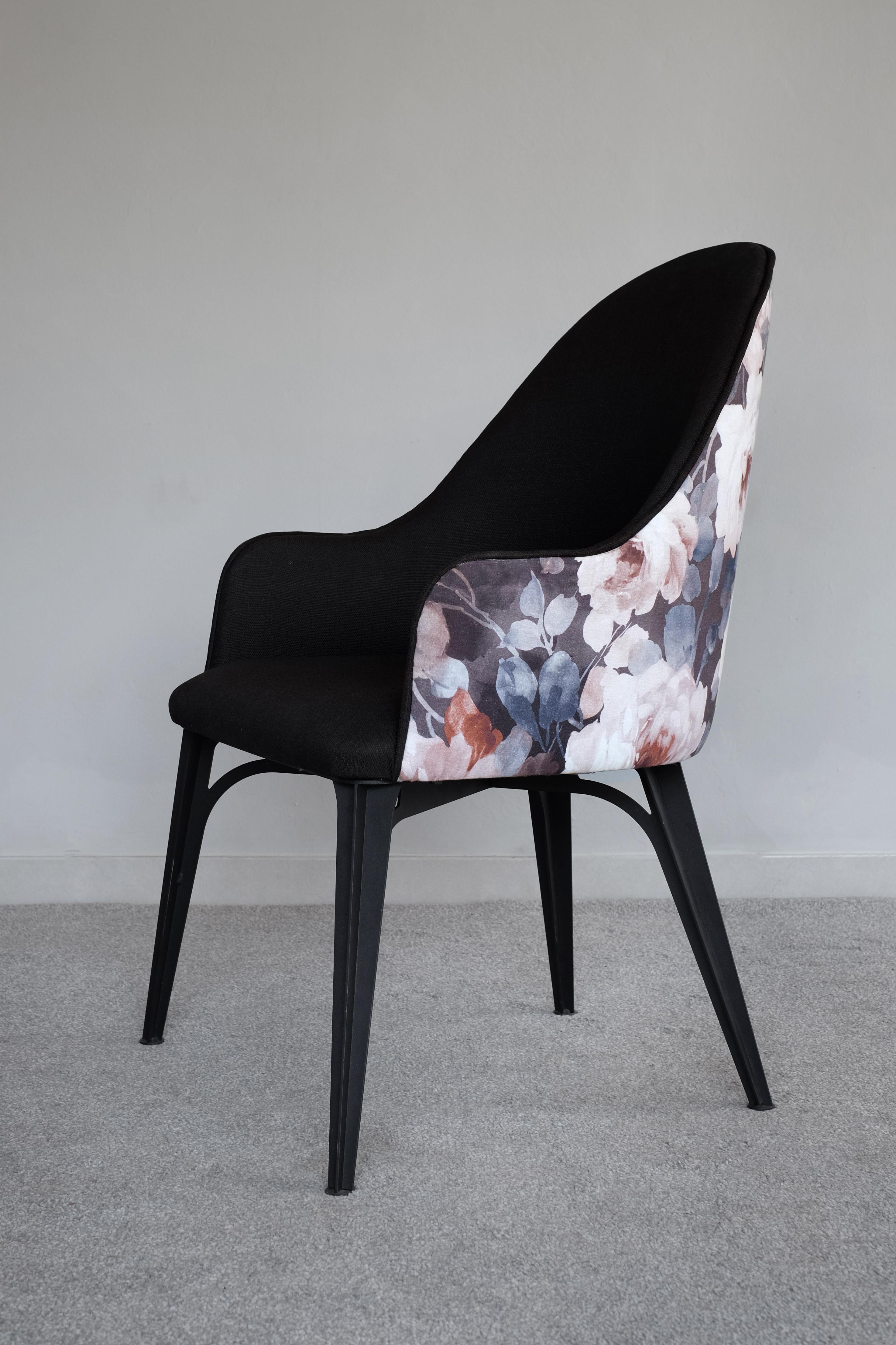 Steel Luna upholstered armchair with steel legs For Sale
