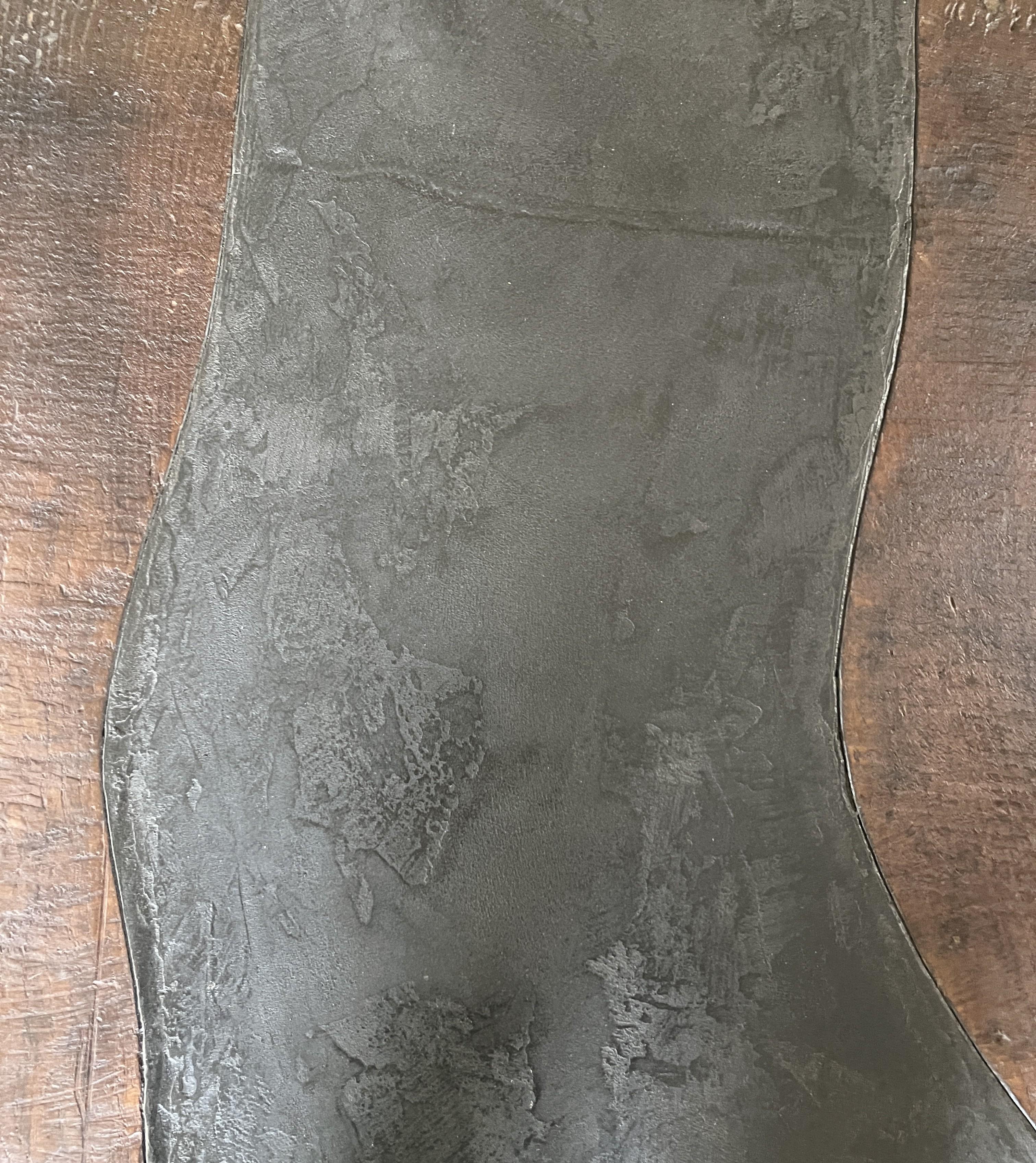 Table basse Luna en châtaignier recyclé et plâtre marbré en vente 3