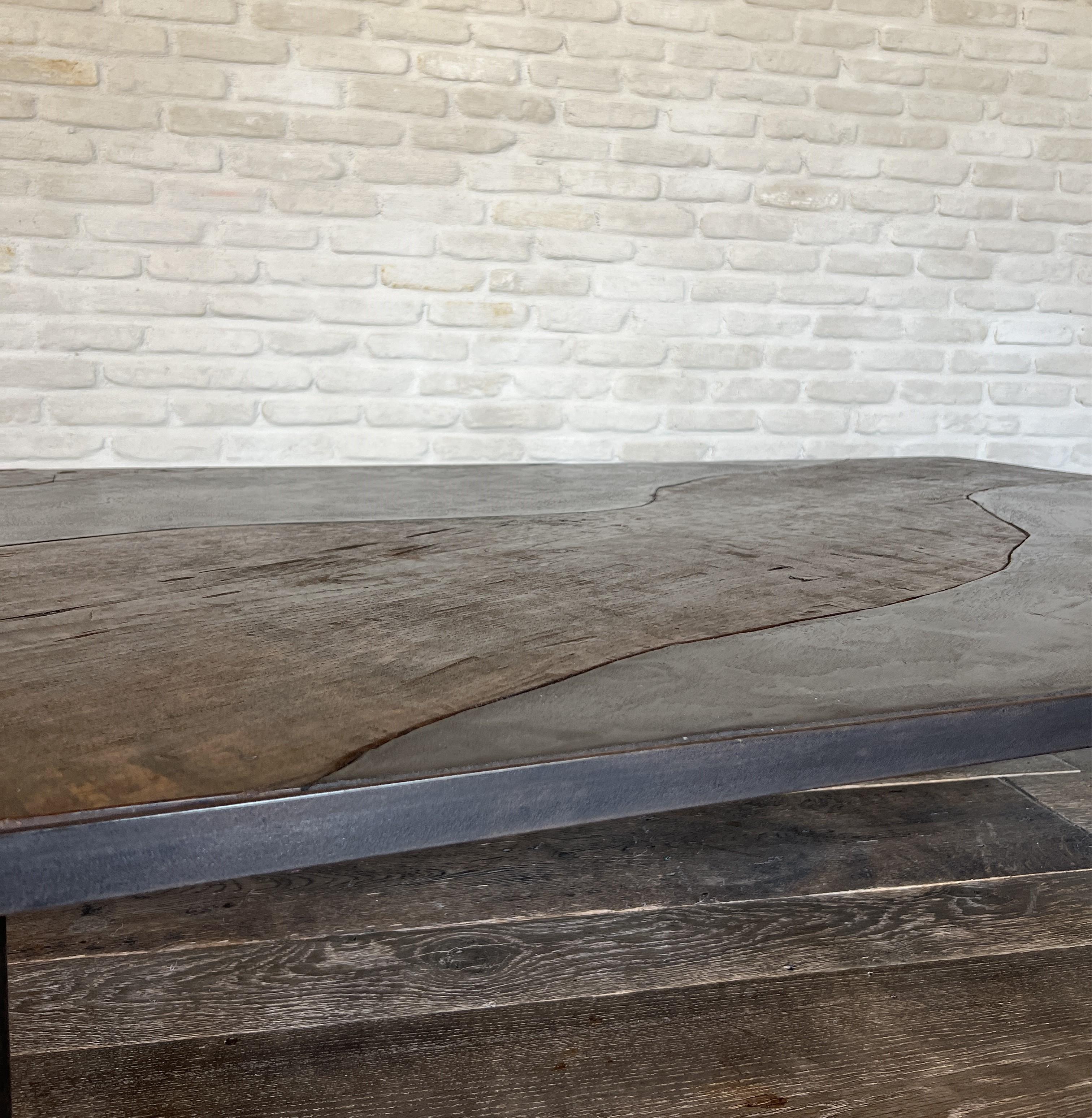 Contemporary Luna Coffeetable with Reclaimed Walnut and Marbleplaster For Sale