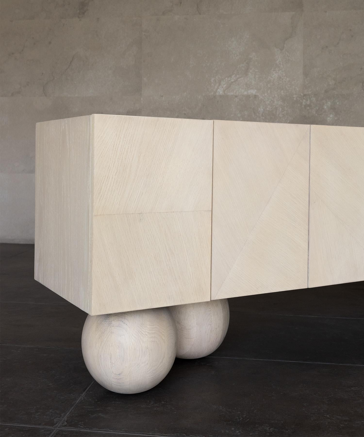 TABLE CREDENZA LUNA - Chêne blanchi blanchi, MODERN en vente 2