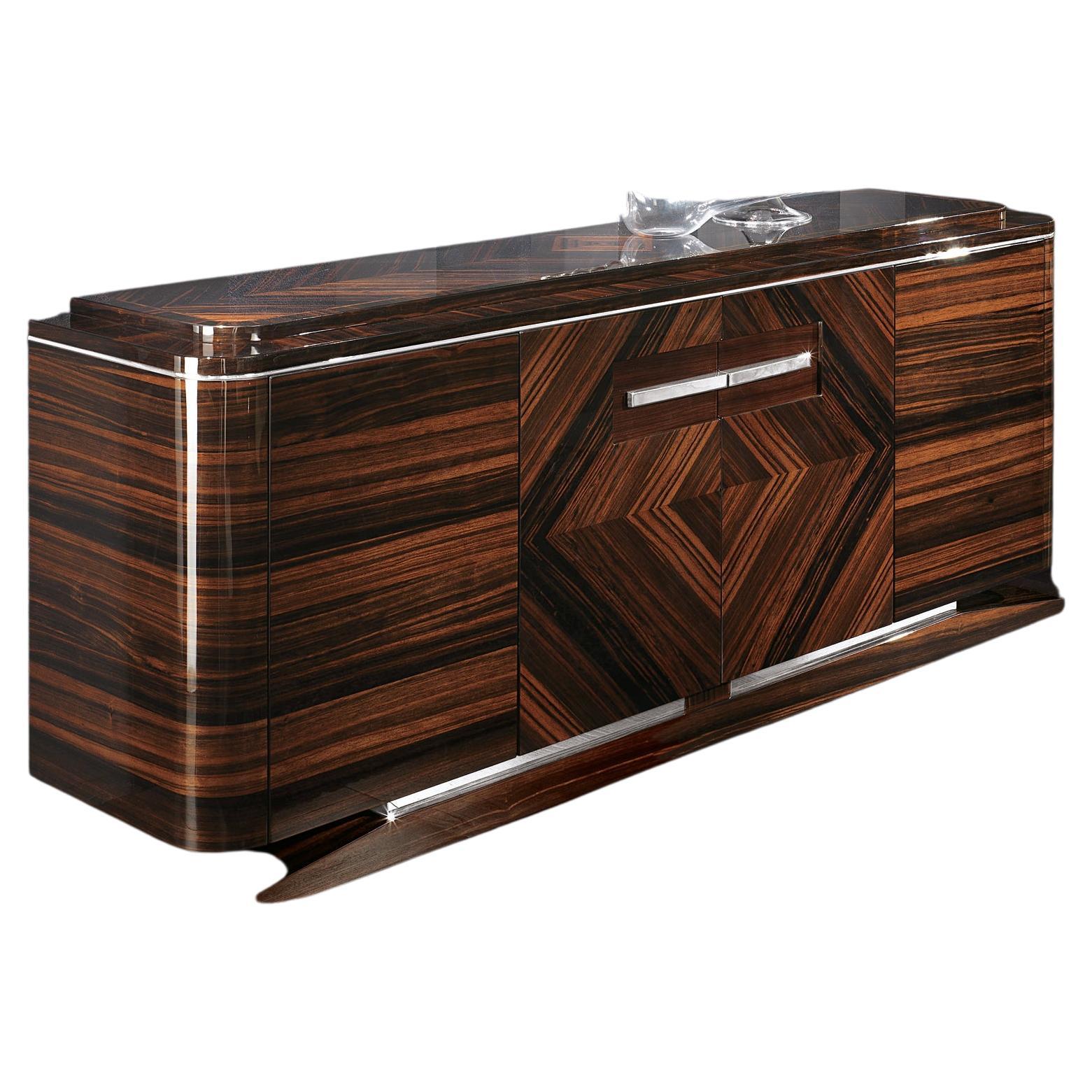 Crédence Art déco en Ebène Makassar avec filet de 6mm en placage Zebra en polyester brillant, 2 portes centrales en placage avec une extension complète.
tiroir avec fond en velours à l'intérieur et 1 grande étagère réglable, 
2 portes latérales avec
