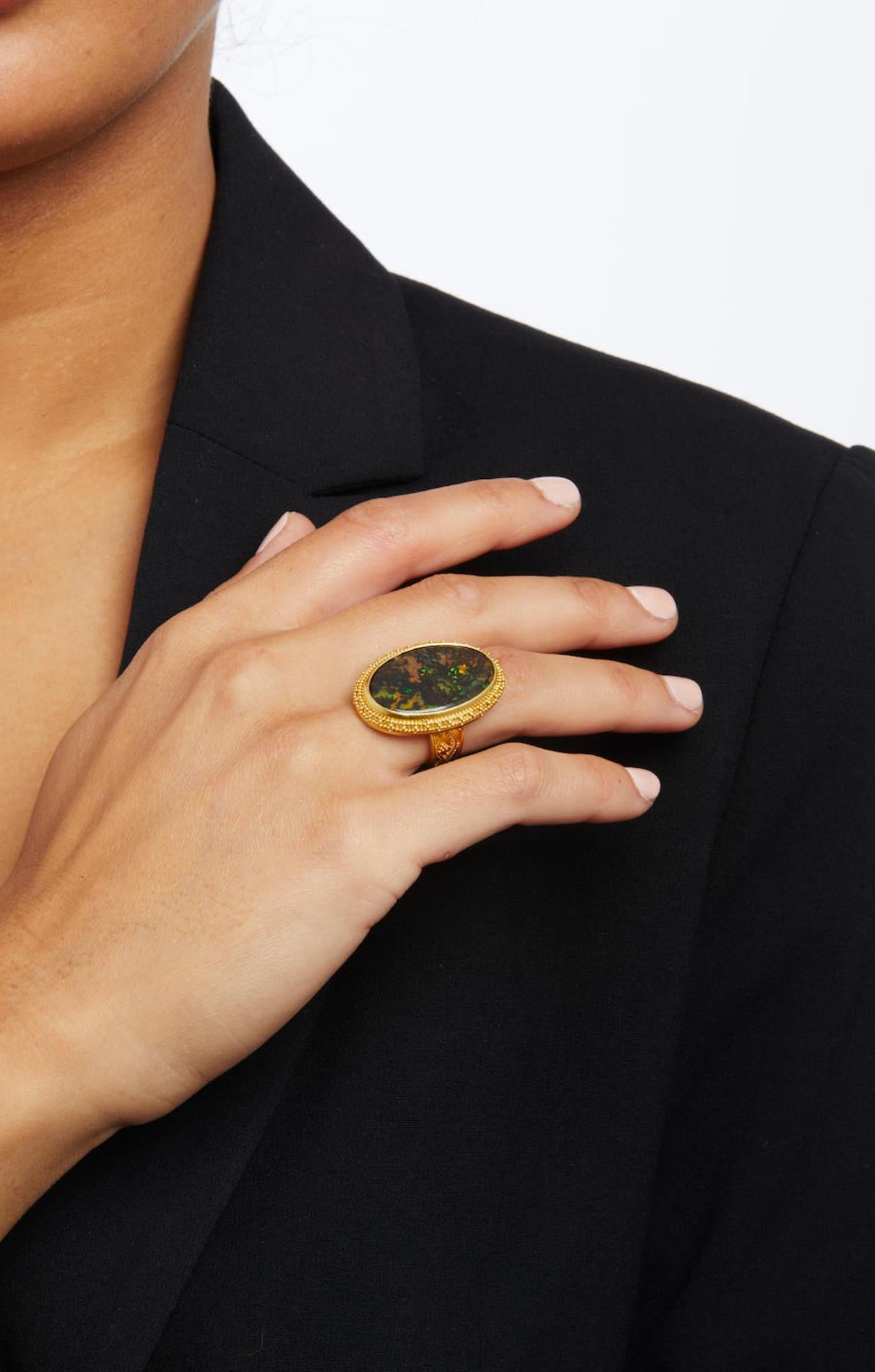 Luna Felix „Conk Wood“ Opal 22k Gelbgold Designer-Ring im Angebot 3