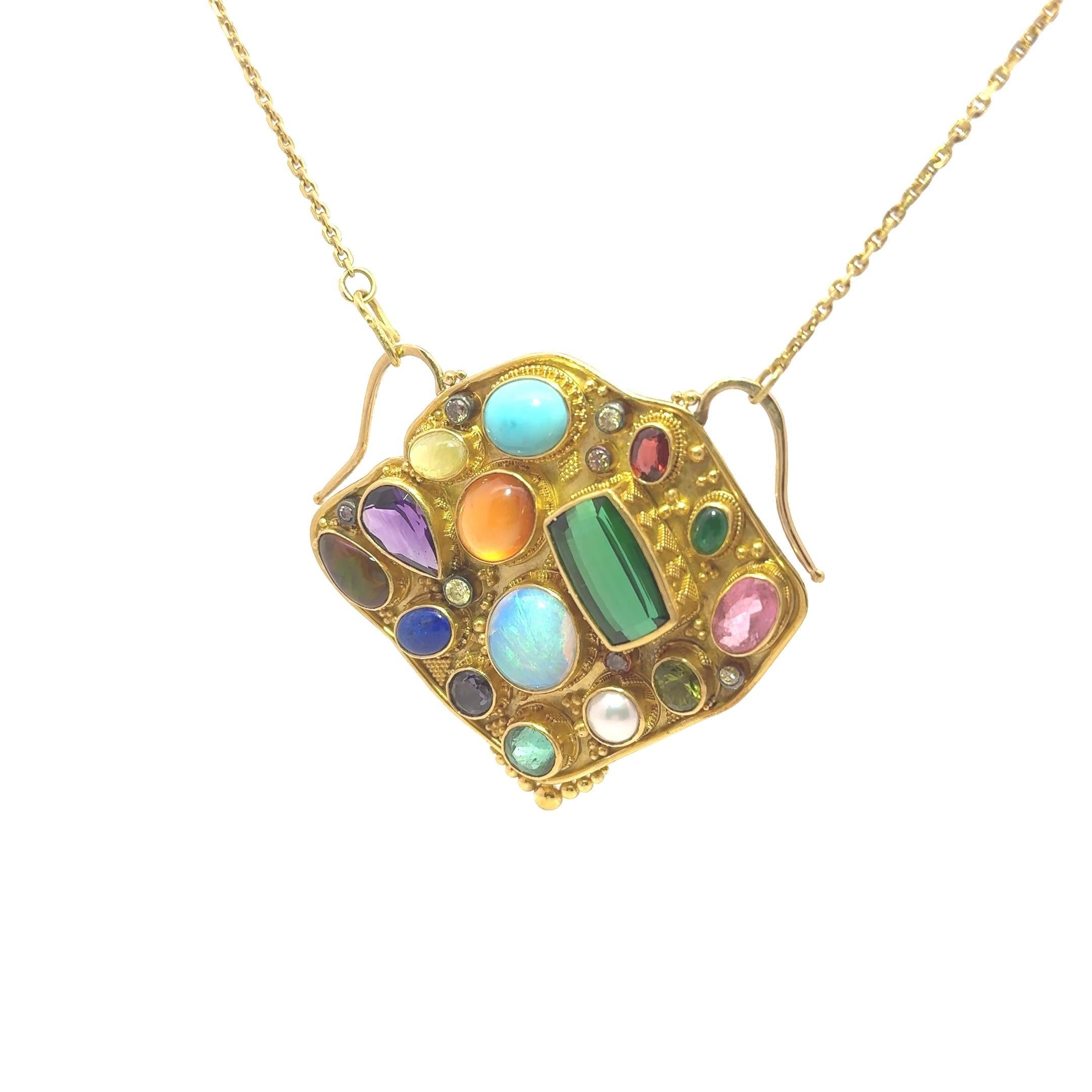 Moderno Collana con ciondolo in oro giallo 22k con pietre preziose multicolori Felix in vendita