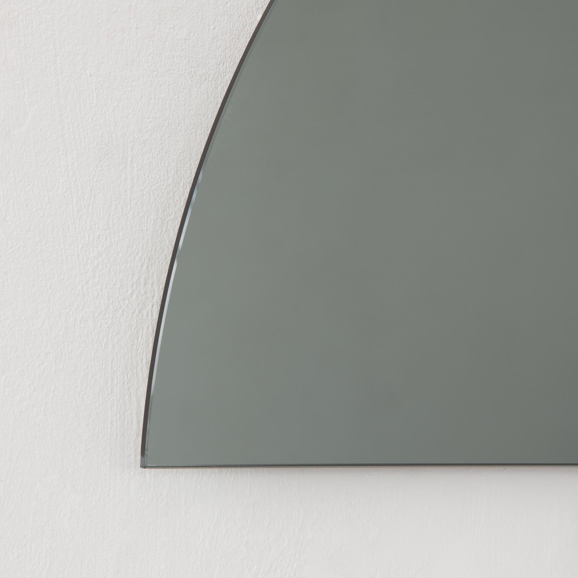 Luna Miroir minimaliste sans cadre, demi-cercle, teinté noir, moyen en vente 3