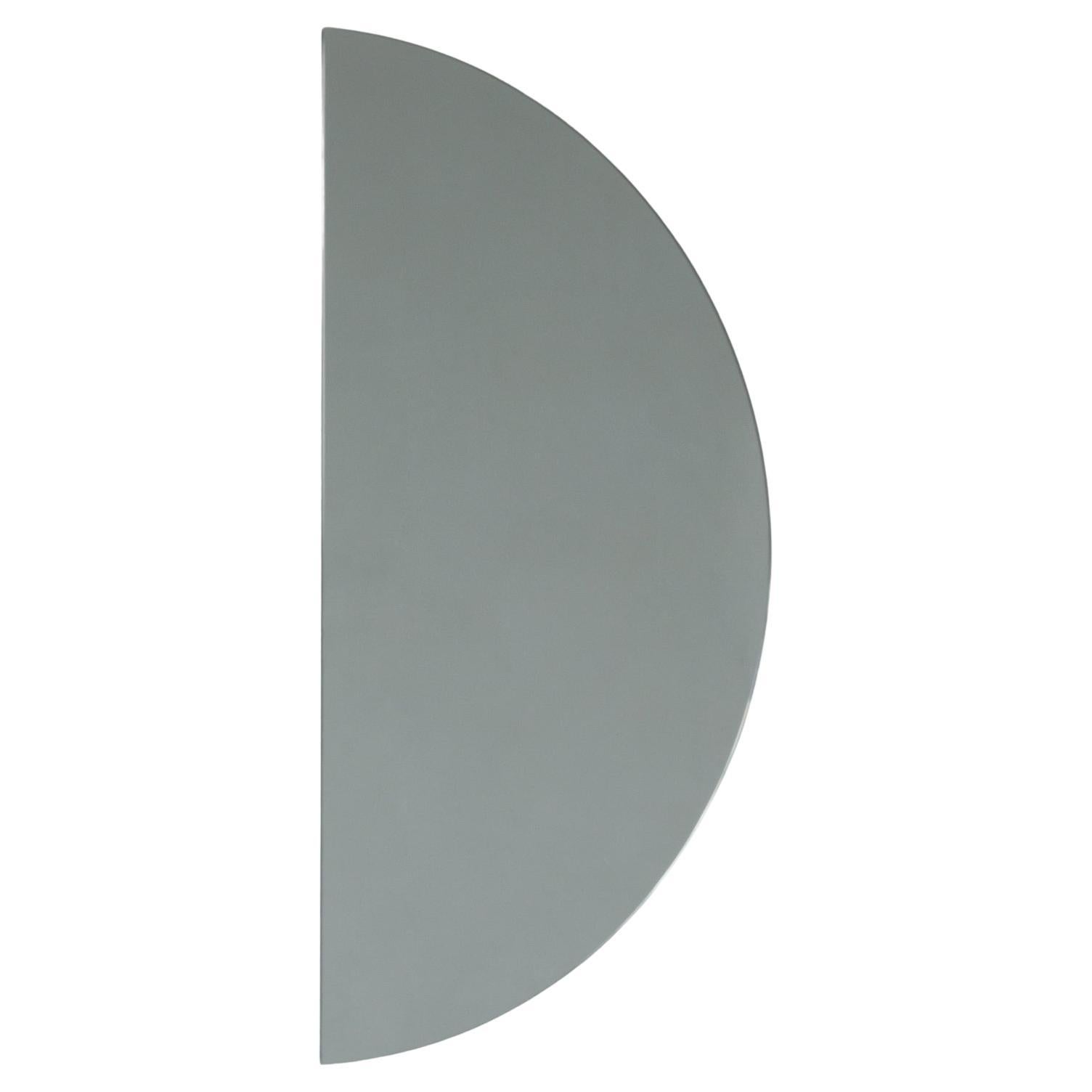 Luna Half-Moon Black Tinted Semi-circular Frameless Contemporary Mirror, XL (miroir contemporain semi-circulaire teinté) en vente