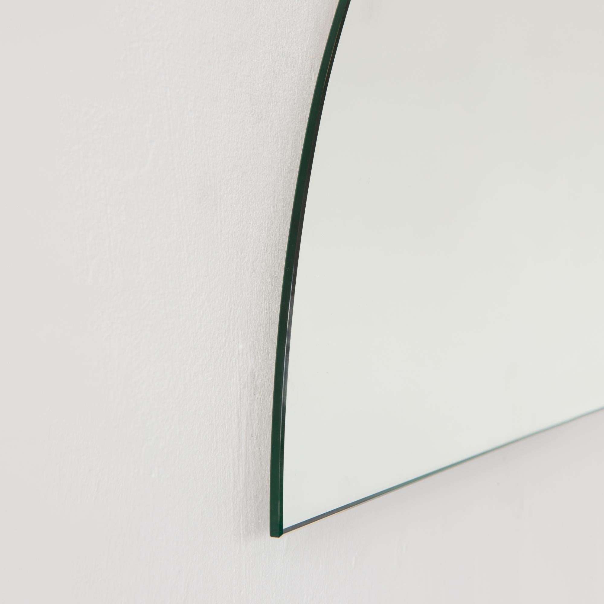Luna Halbmond halbkreisförmiger Contemporary rahmenloser Spiegel, Regular im Angebot 4