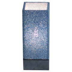 Lampada Luna, blu, lampada da tavolo in ceramica porosa di Jordan Keaney Design