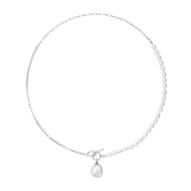 A playful modern take on a classic D&H design, this eclectic Luna Pearl necklace combines 6mm round white freshwater pearls and sterling silver rectangular link chain to dramatic effect. Accented with a 12 x 10mm keshi pearl drop, the necklace