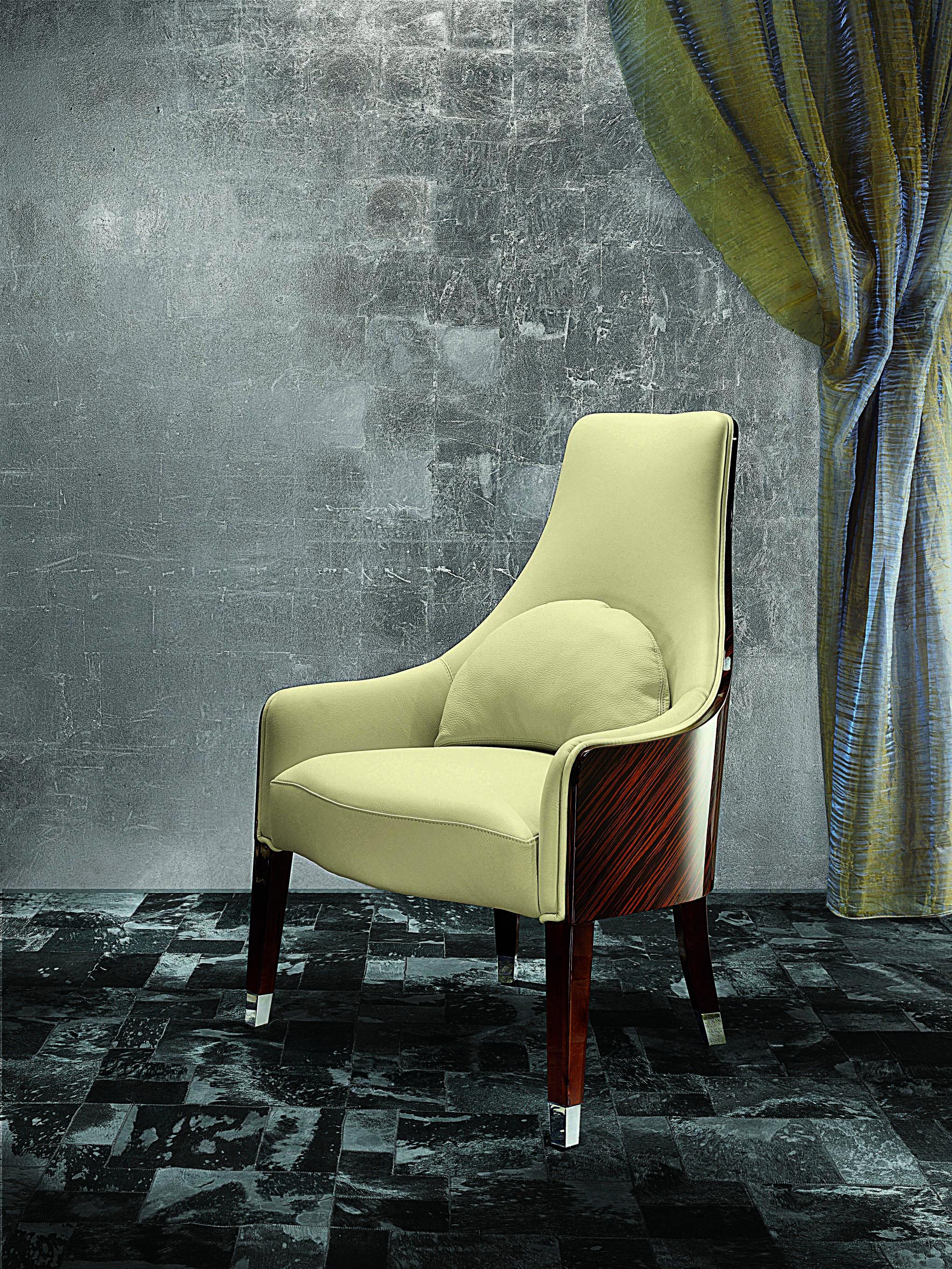 Italian Luna Occasional High arm chair - Brown Leather For Sale