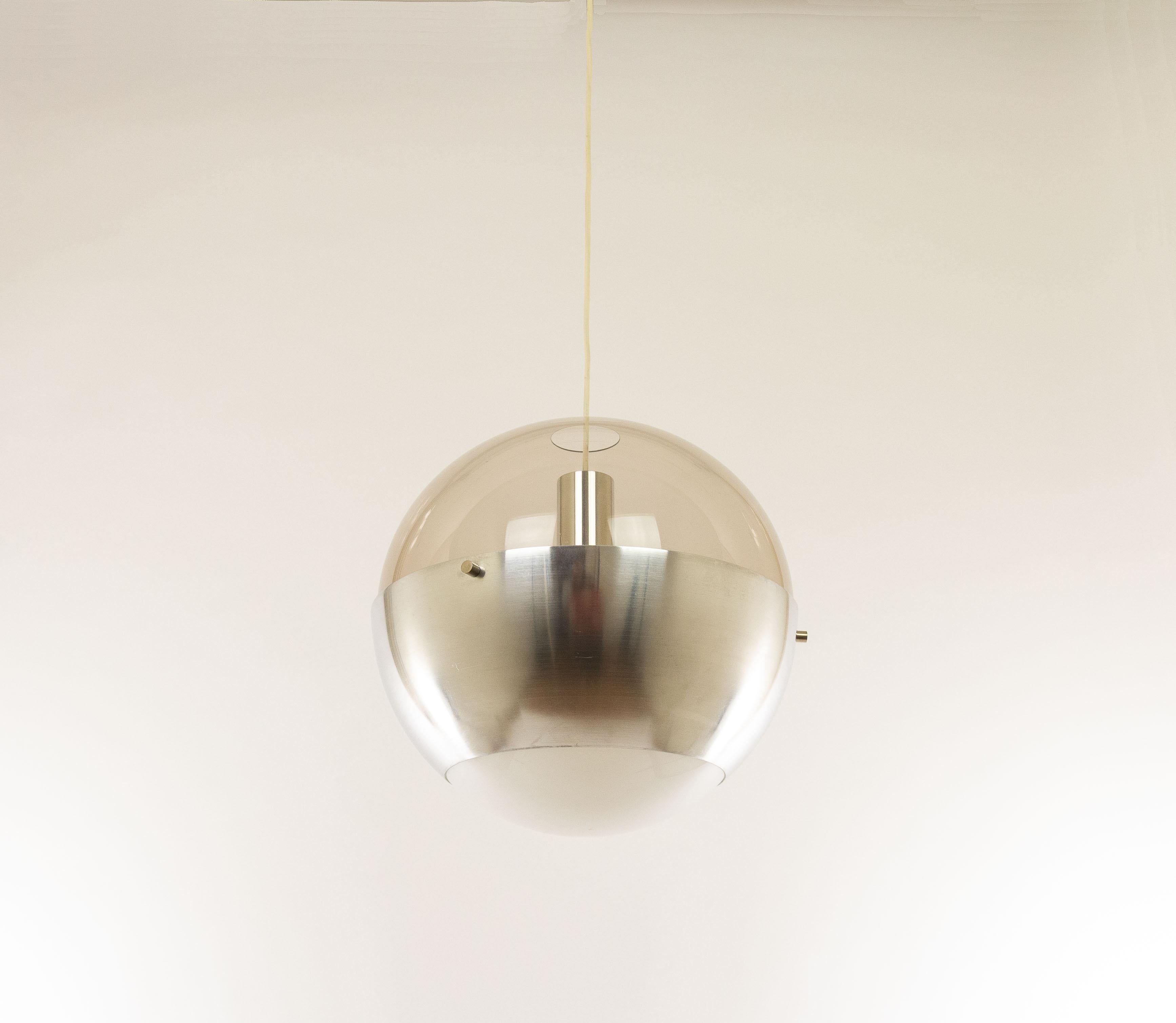 Luna Pendant by H. Fillekes for Artiforte, 1950s In Good Condition In Rotterdam, NL