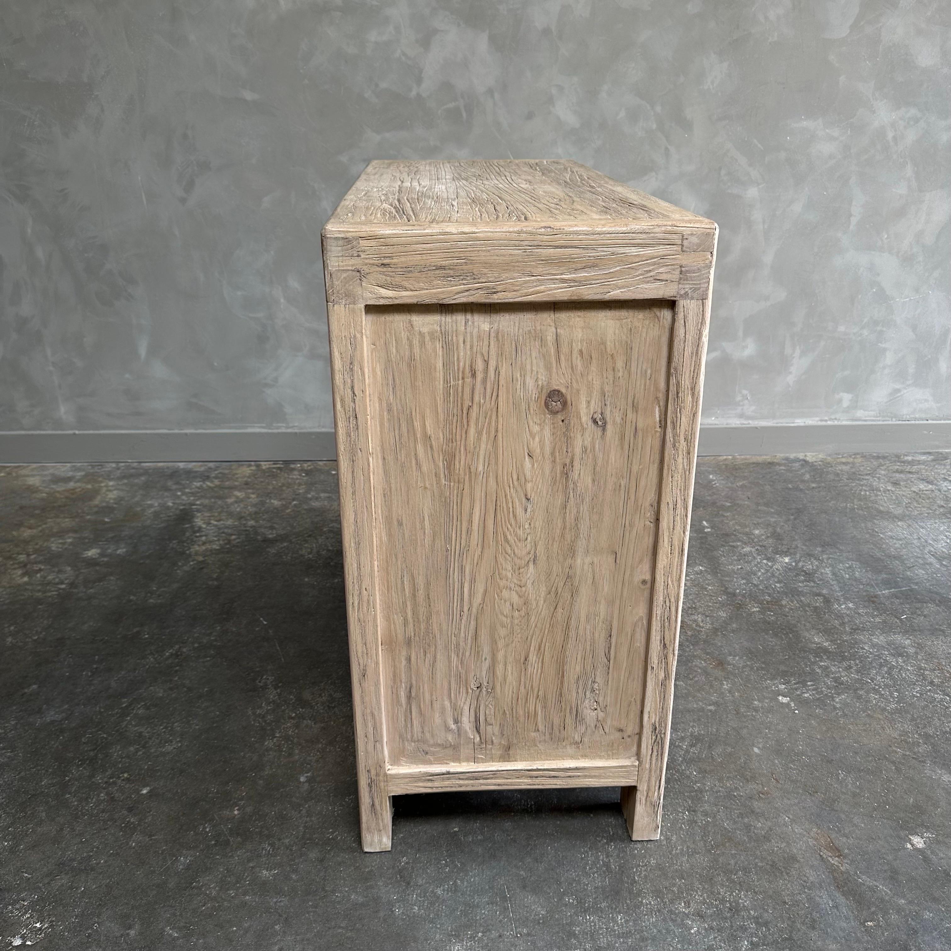 Armadio con cassetti in legno di olmo recuperato Luna In condizioni Nuovo in vendita a Old Town Orange, CA