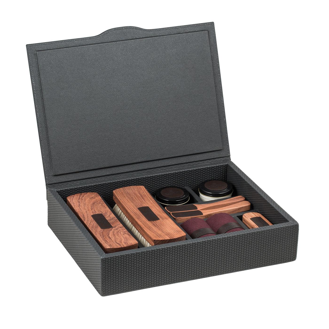 Italian Luna Shoe Care Set For Sale
