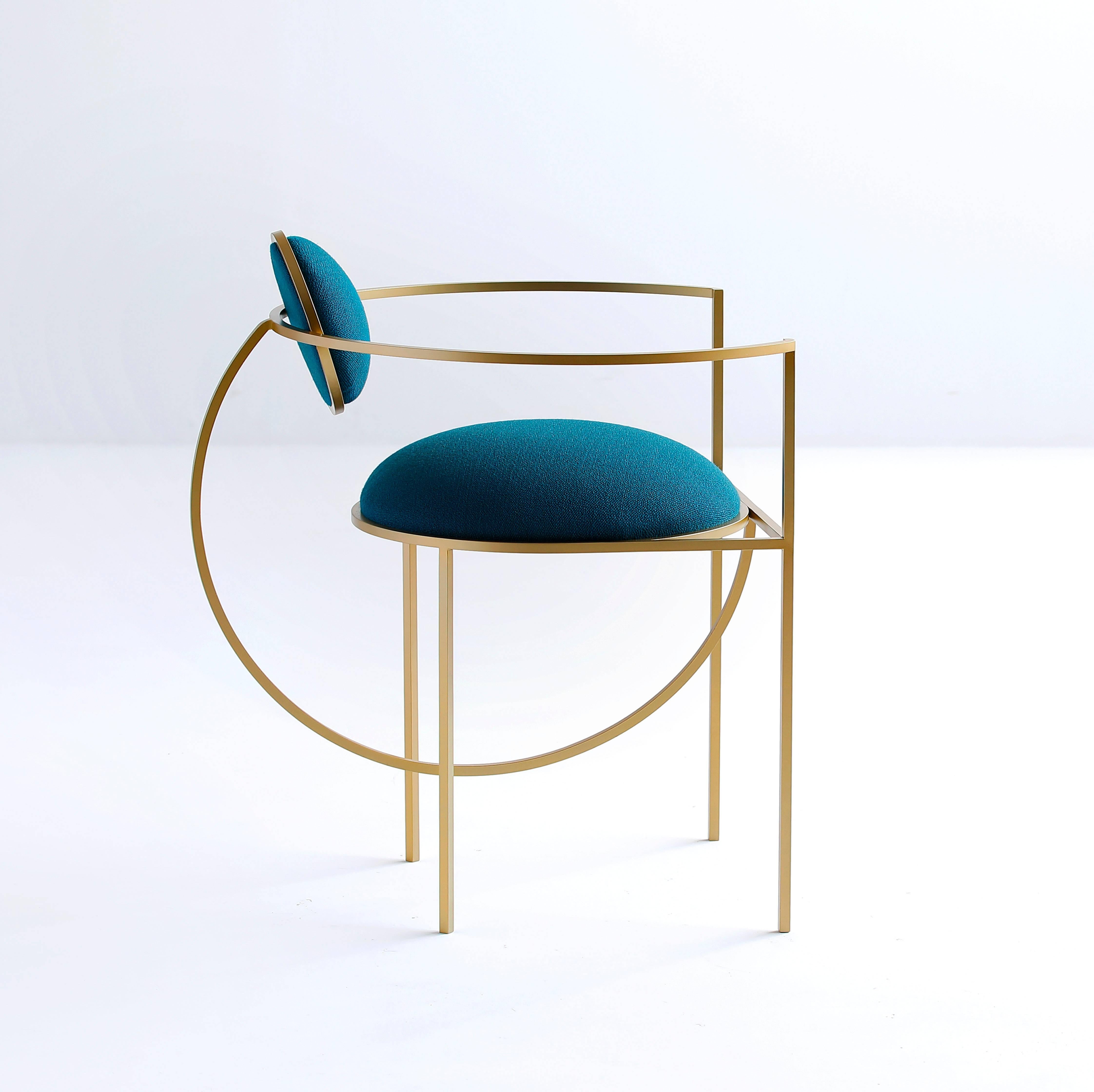 The Lunar chair is distinguished by two enveloping crescents for armrests, and a smaller backrest which, like a moon, circles its planet on an orbit of its own. Lara Bohinc develops her stellar themes, finding inspiration in planetary and lunar