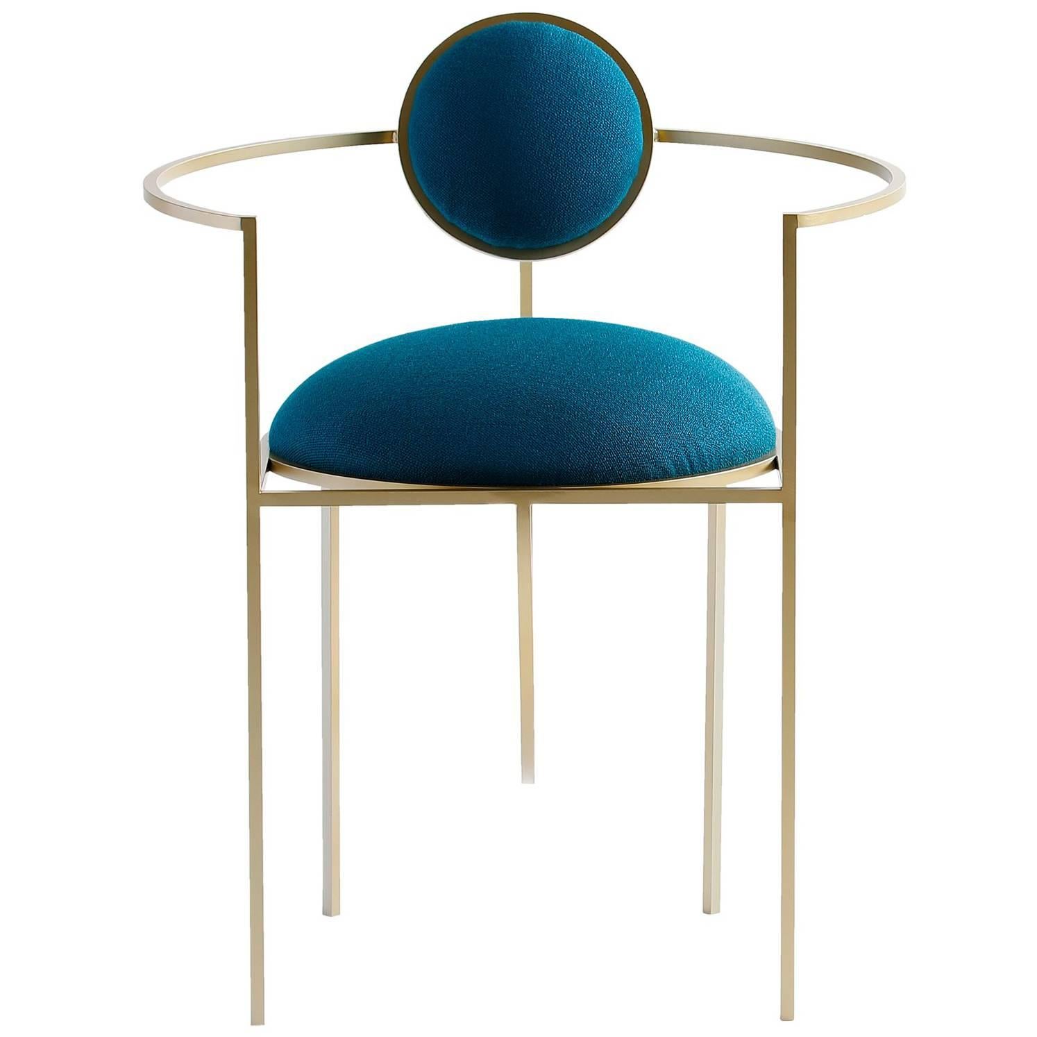 This is the first time that Bohinc explores a design favourite; the chair.

In the collection, Lara Bohinc develops her stellar themes, finding inspiration in planetary and lunar orbits, whose gravitationally curved trajectories drive the lines and