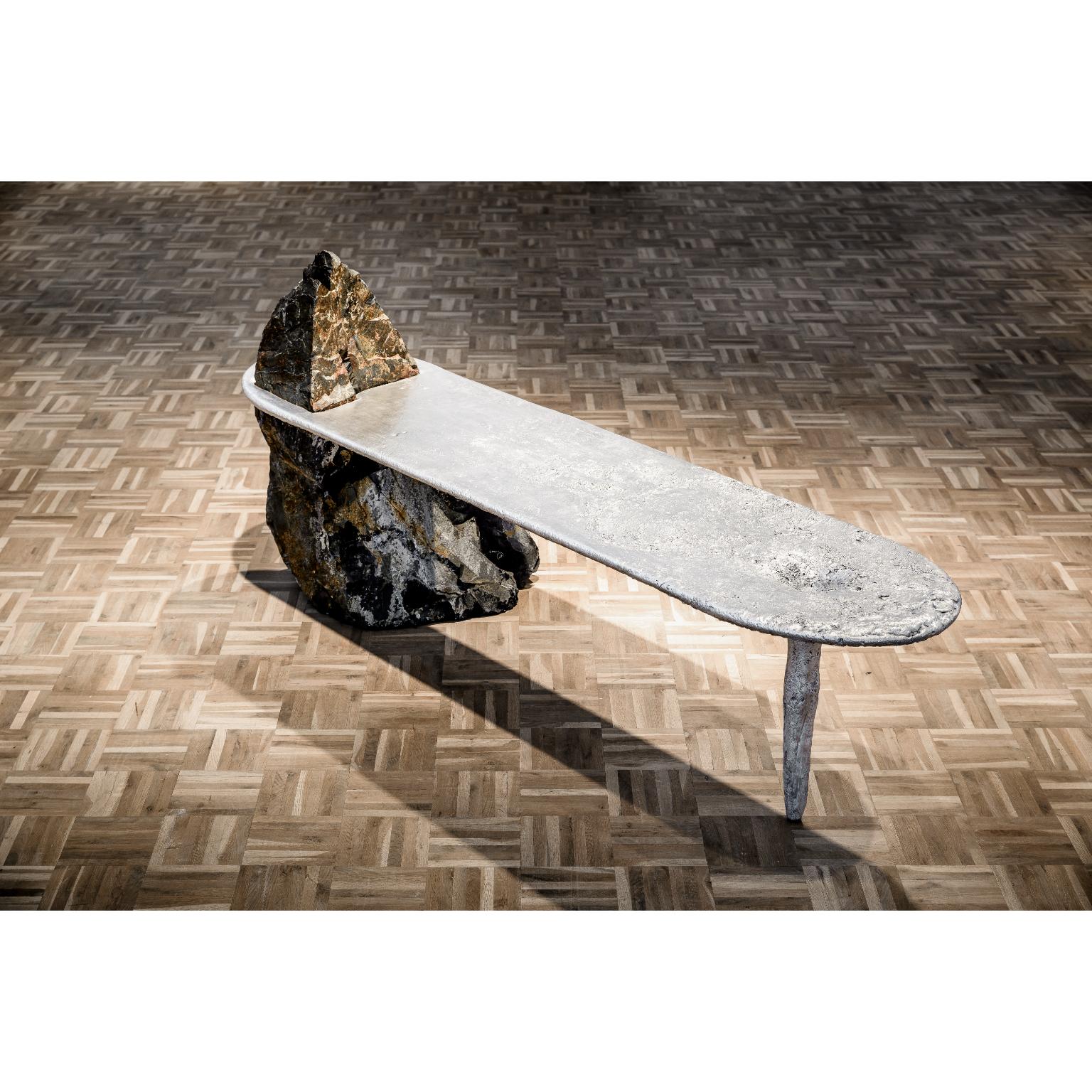 Moderno Panchina Lunar in edizione limitata in alluminio di Jesse Ede in vendita