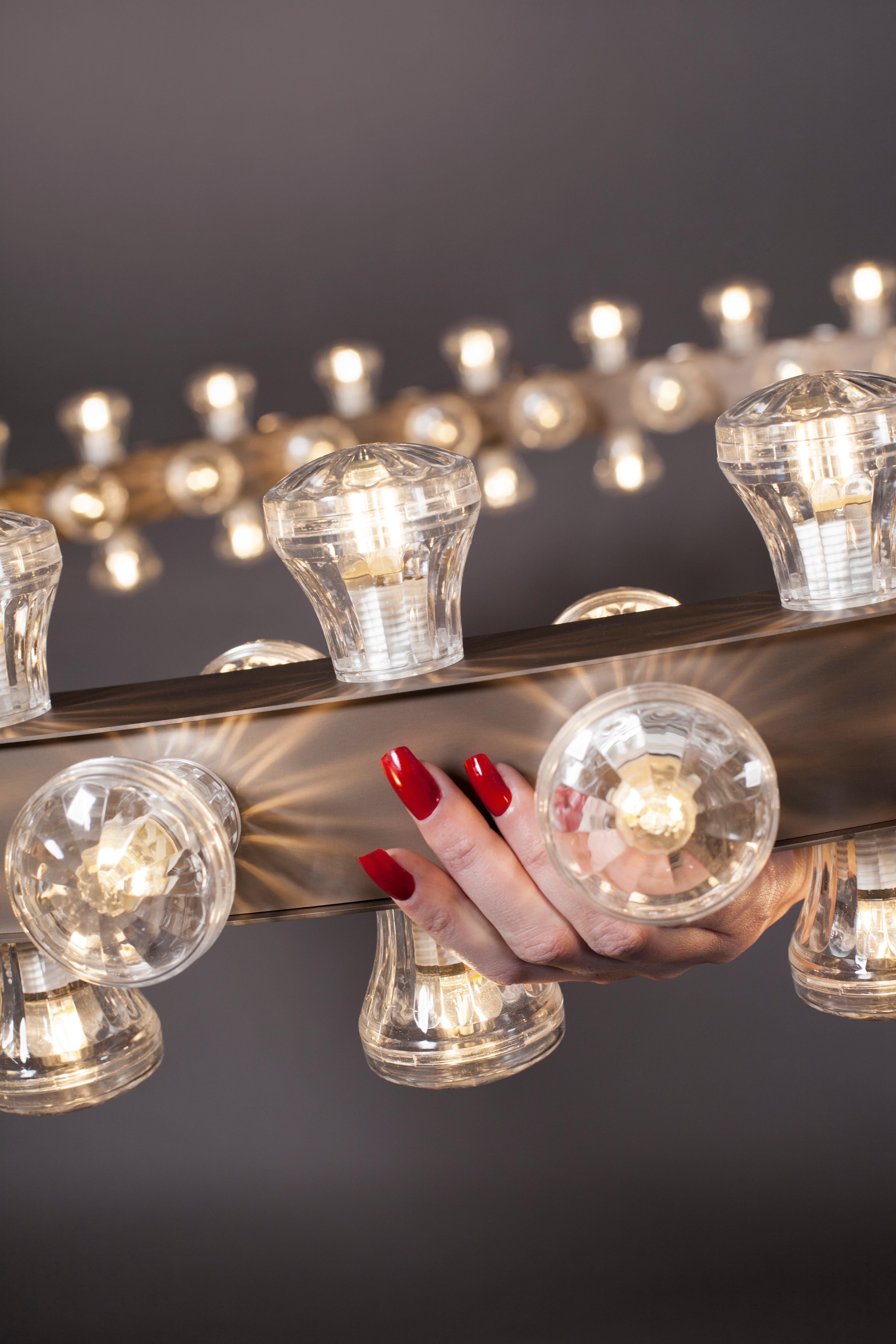 Postmoderno Lampada a sospensione contemporanea Lunar Medium Round Champagne Aluminum di JSPR in vendita