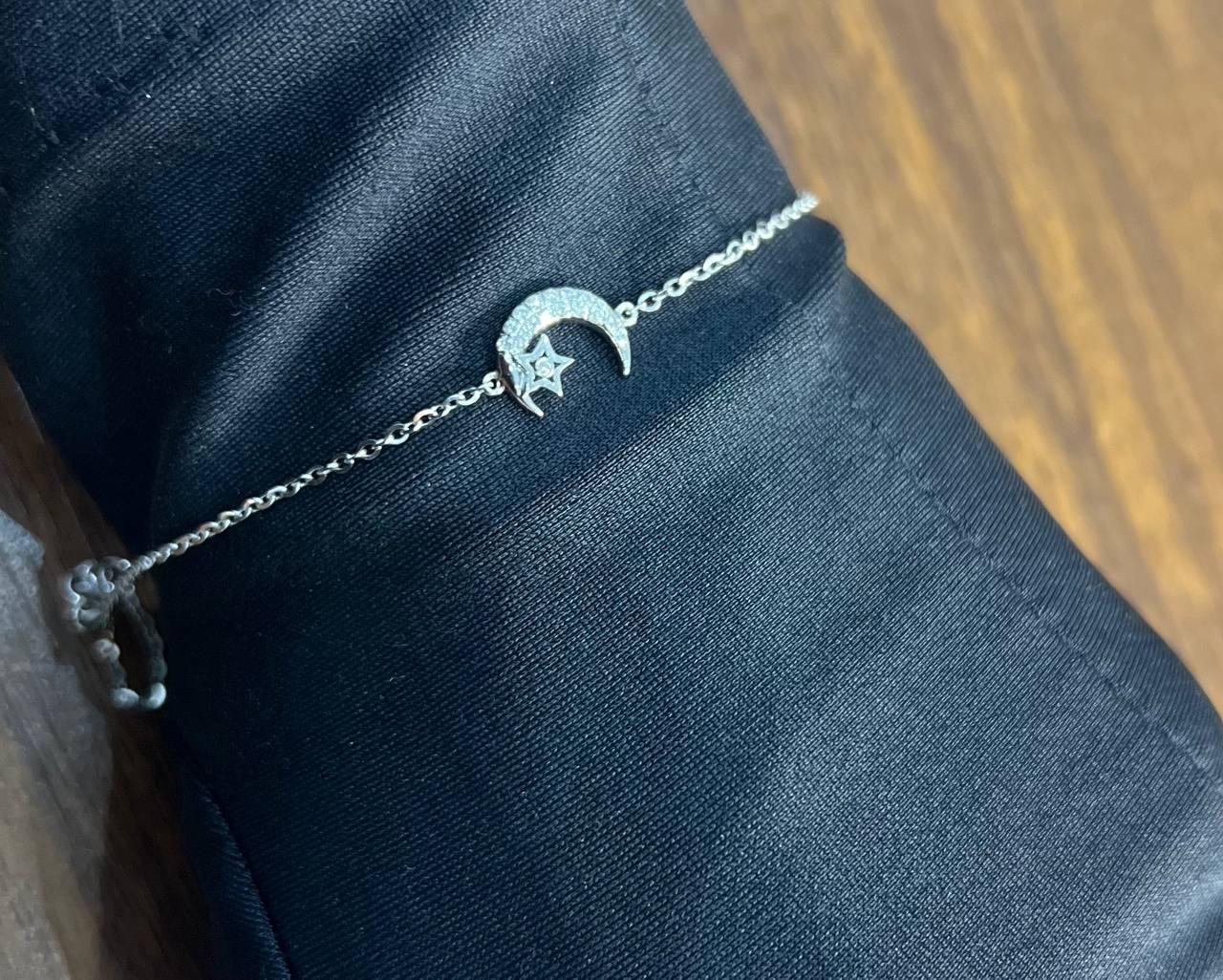 Lunar Moon Star White Brilliant Diamond Pave 18 Karat White Gold Chain Bracelet For Sale 4