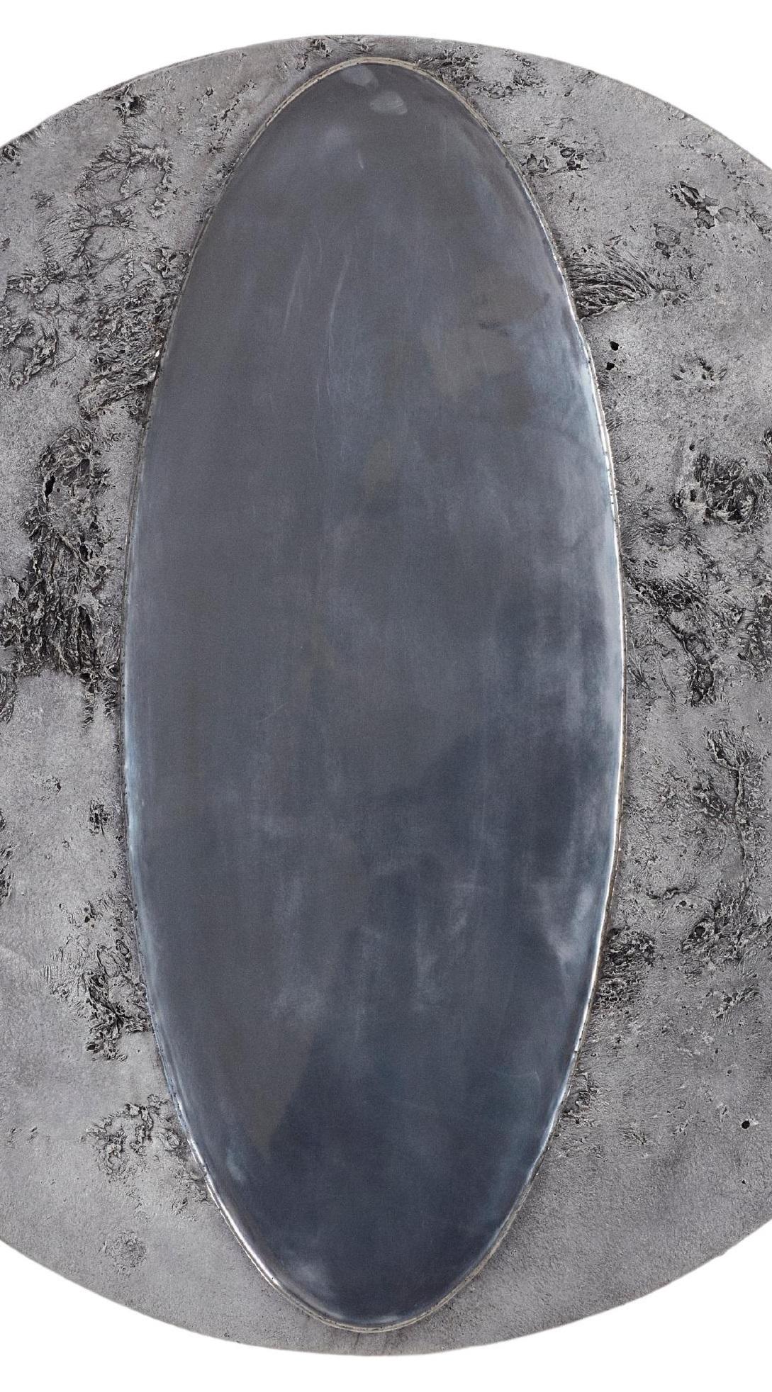 Lunar Portal Specchio scultoreo da parete in alluminio di Jesse Ede In condizioni Nuovo in vendita a Geneve, CH