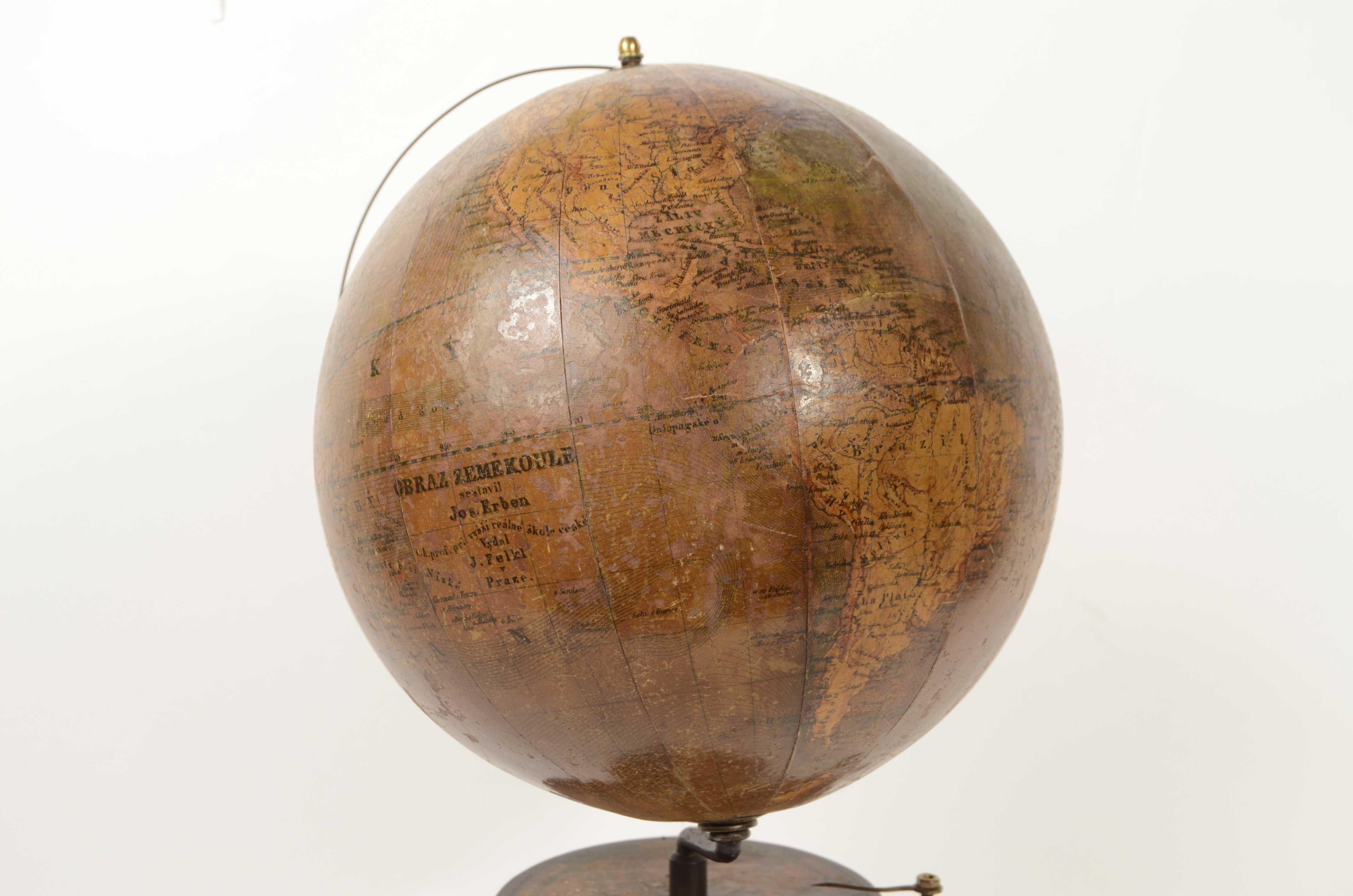 Handcrafted mechanical lunarium with cast iron base, second half of the 19th cent For Sale 2