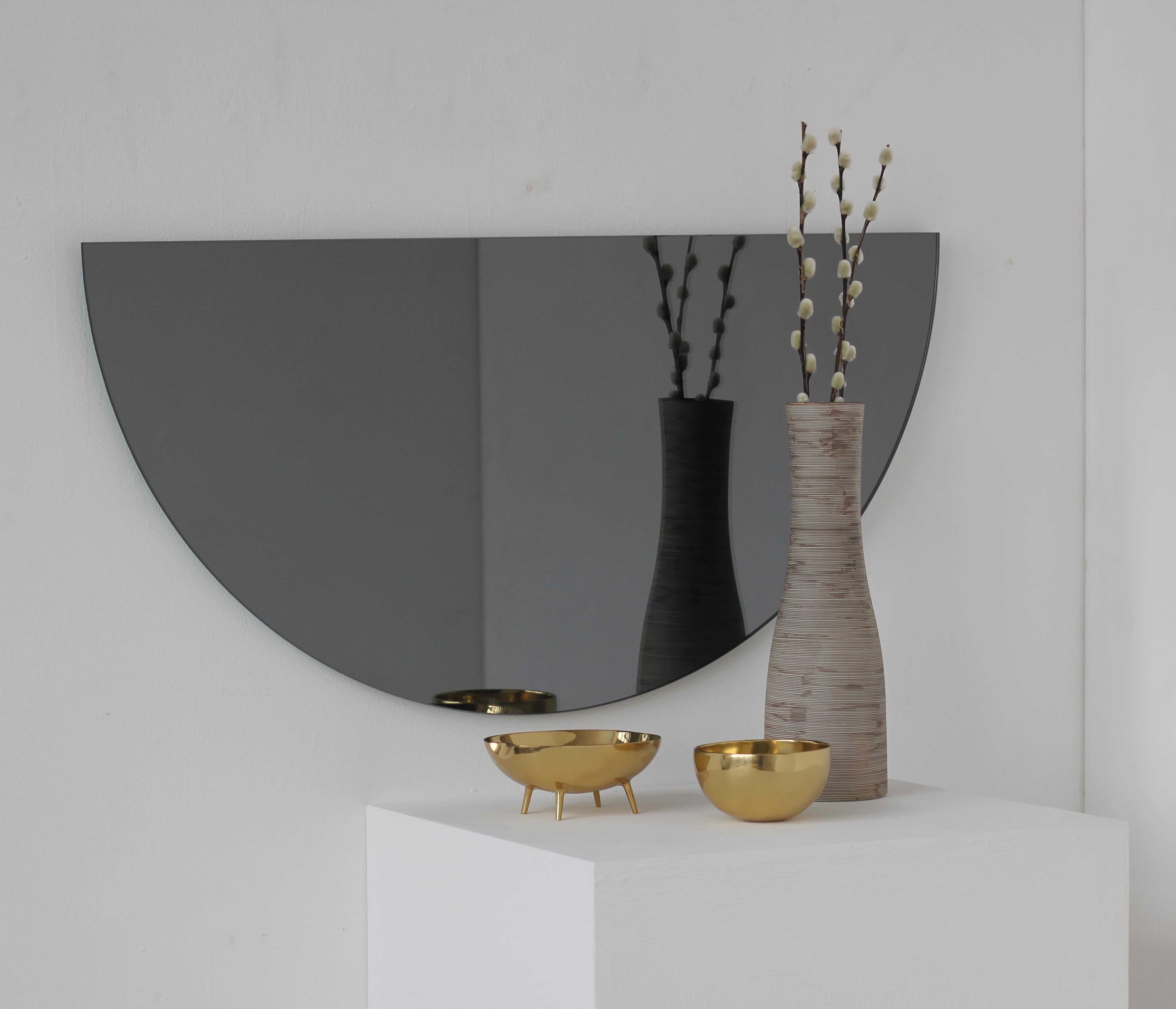Luna™ 2 Half-Moon Pieces Black Tinted Round Frameless Modern Mirror, Oversized In New Condition In London, GB